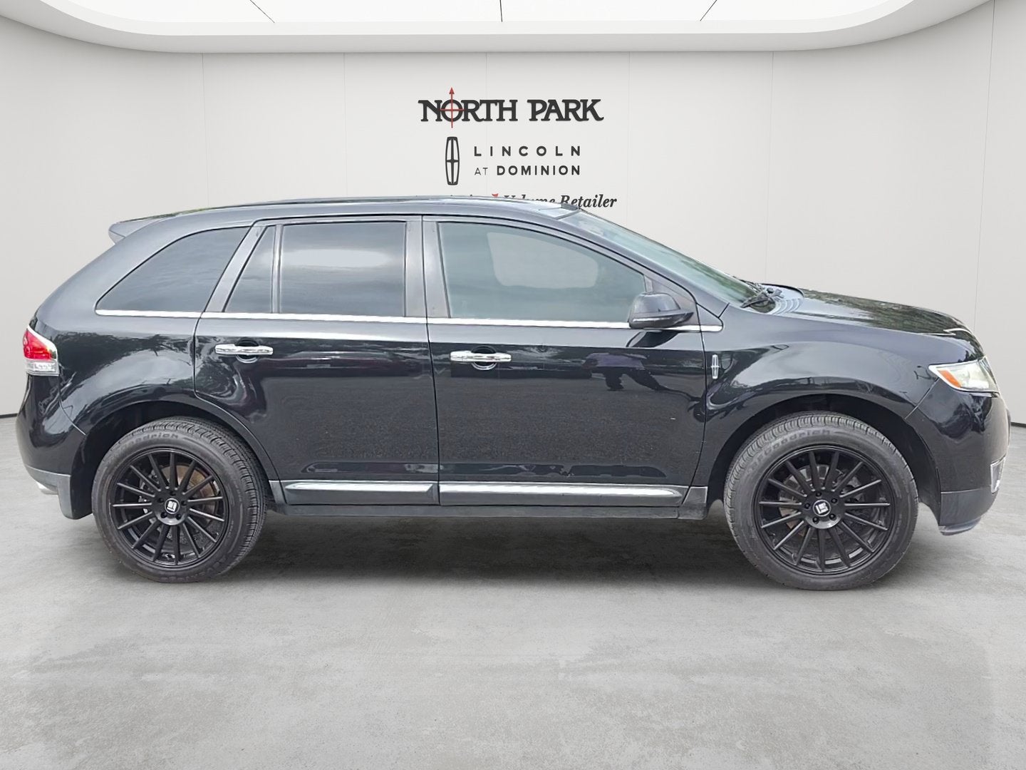 2015 Lincoln MKX Base