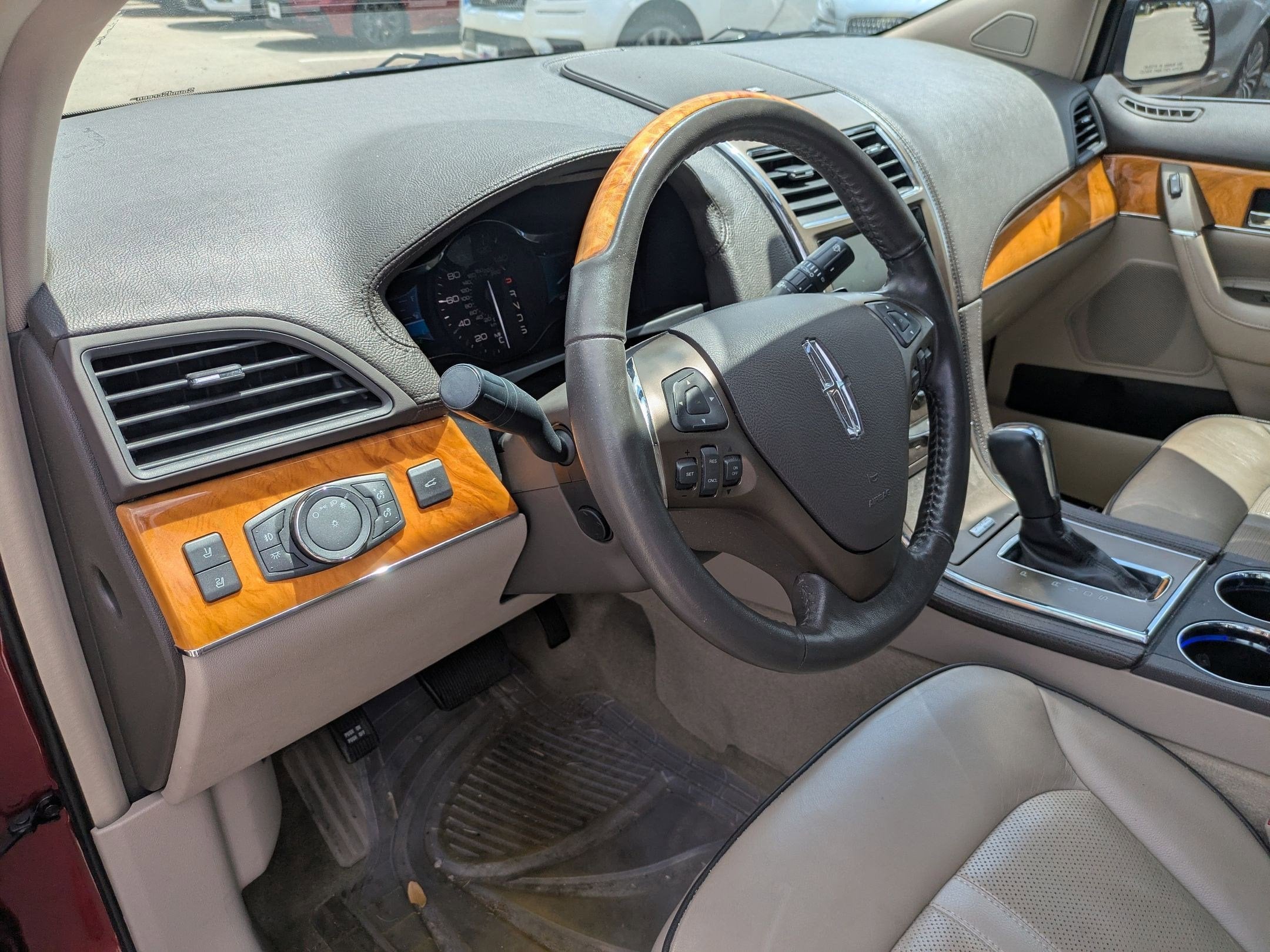 2015 Lincoln MKX Base