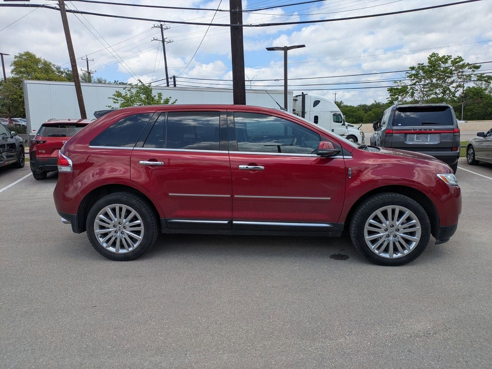 2015 Lincoln MKX Base