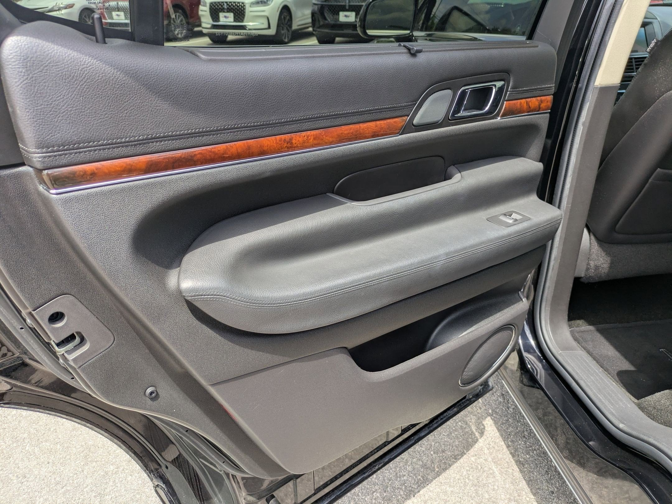 2016 Lincoln MKT EcoBoost