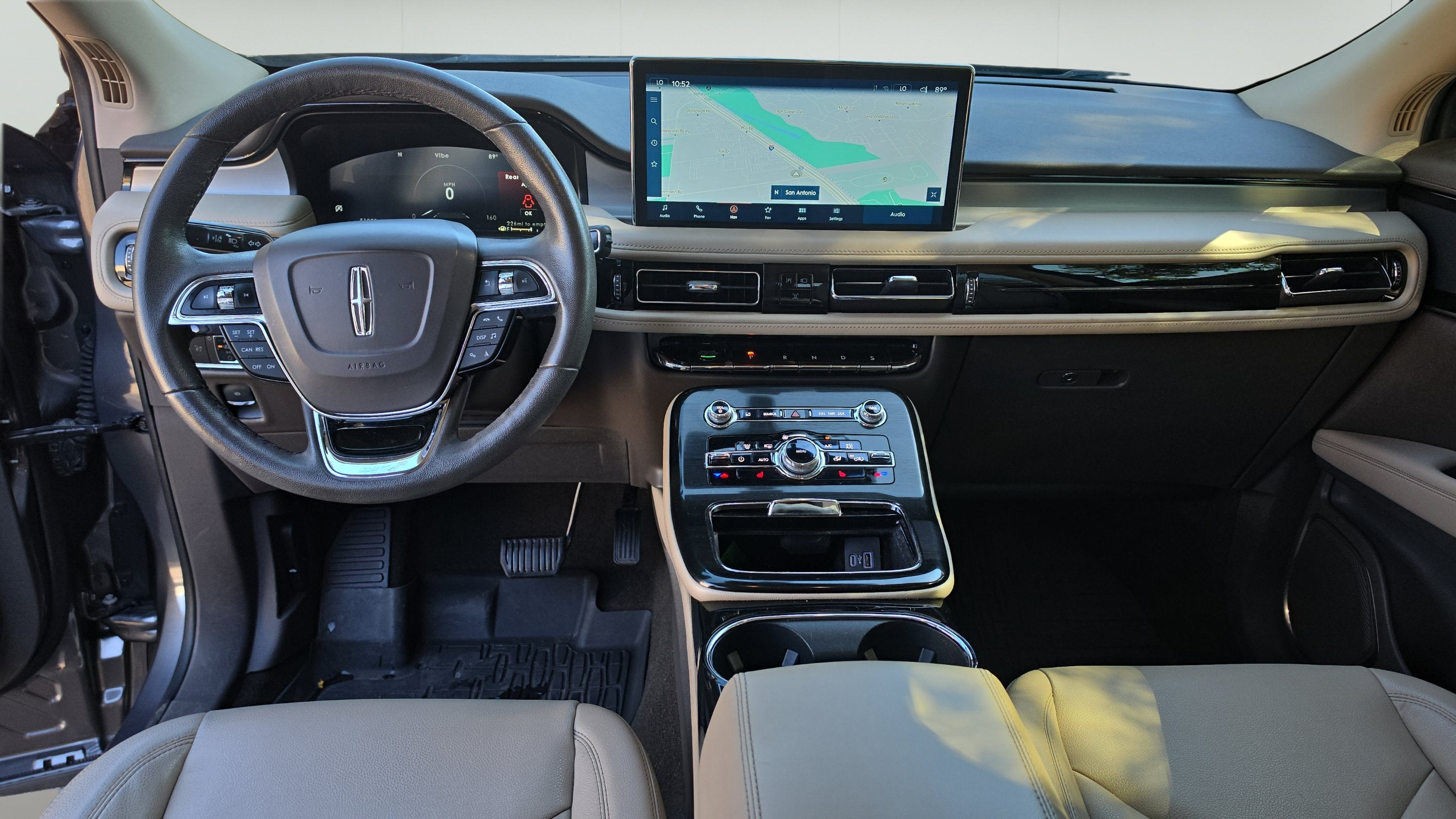 2022 Lincoln Nautilus Standard