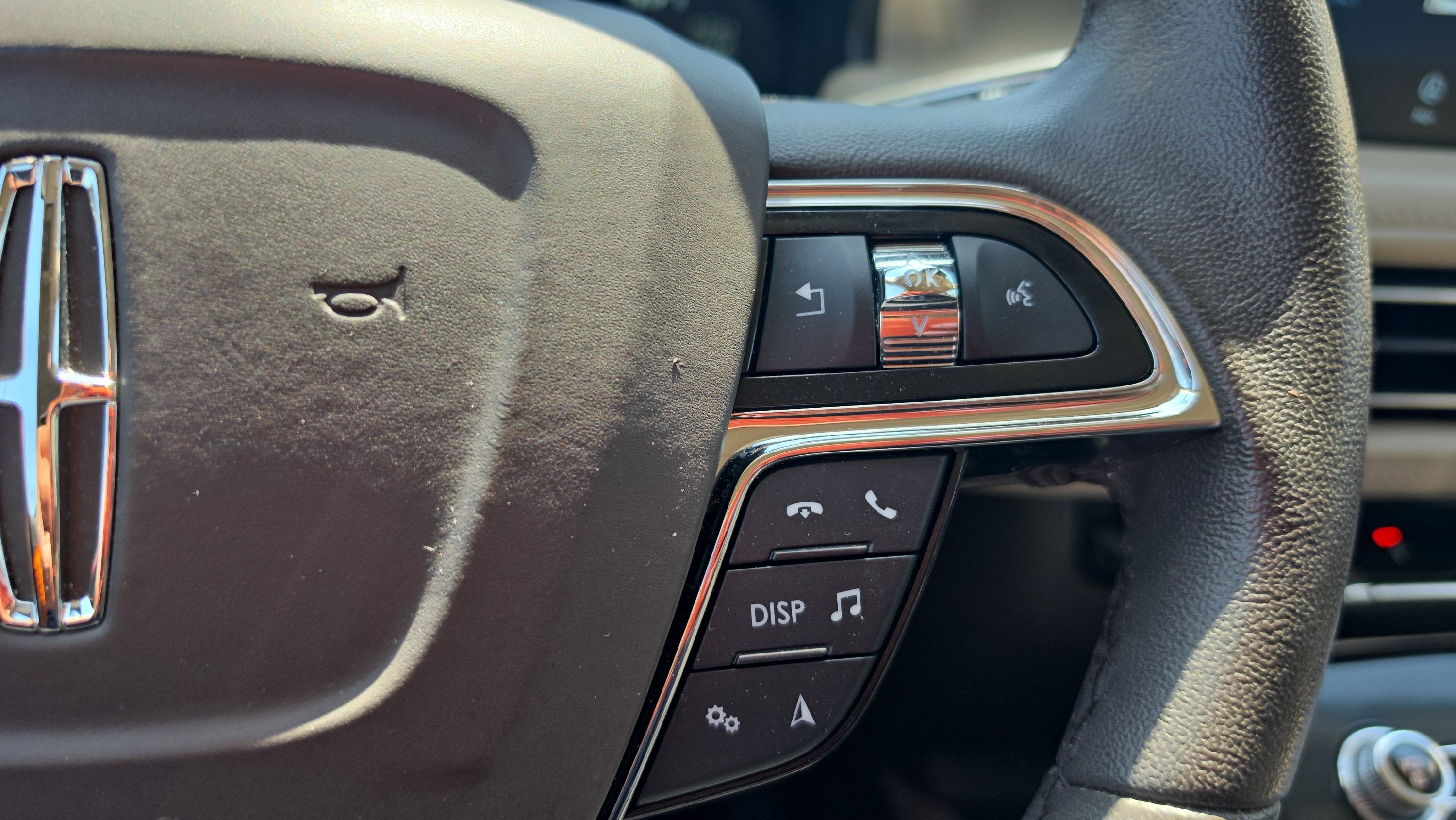2022 Lincoln Nautilus Standard
