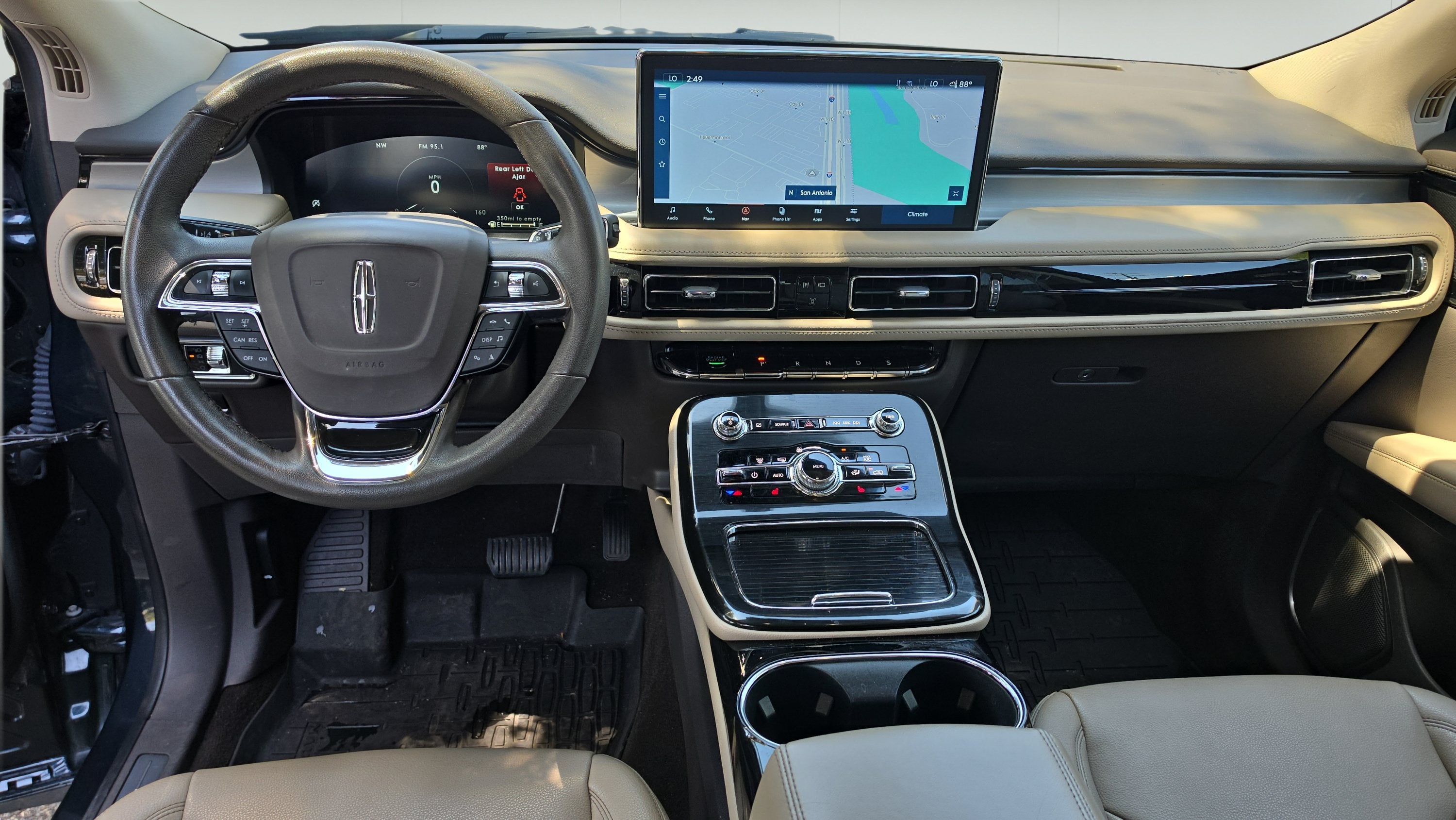 2022 Lincoln Nautilus Standard