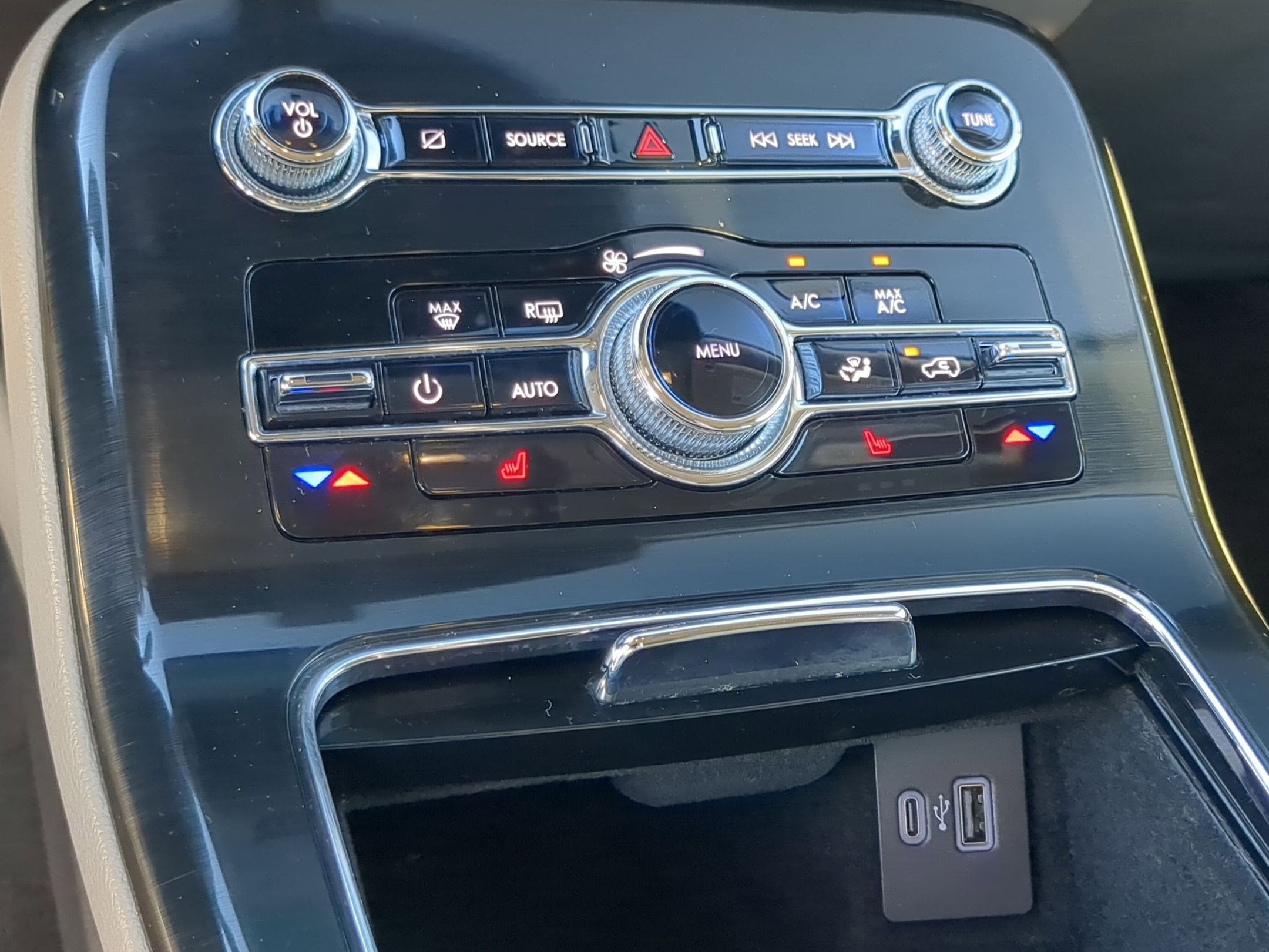 2022 Lincoln Nautilus Standard