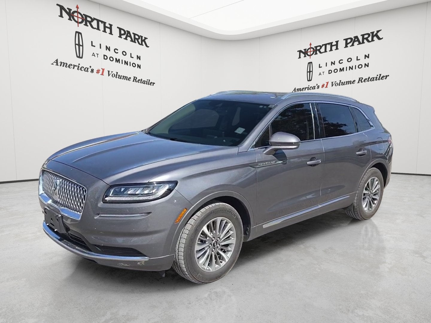 2022 Lincoln Nautilus Standard