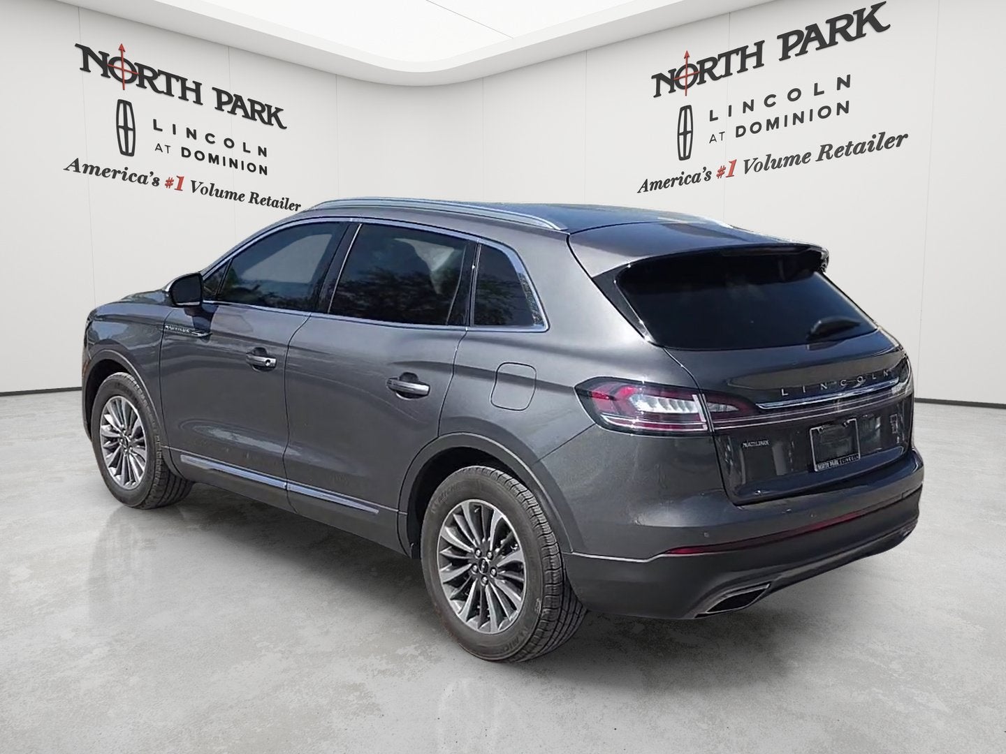 2022 Lincoln Nautilus Standard