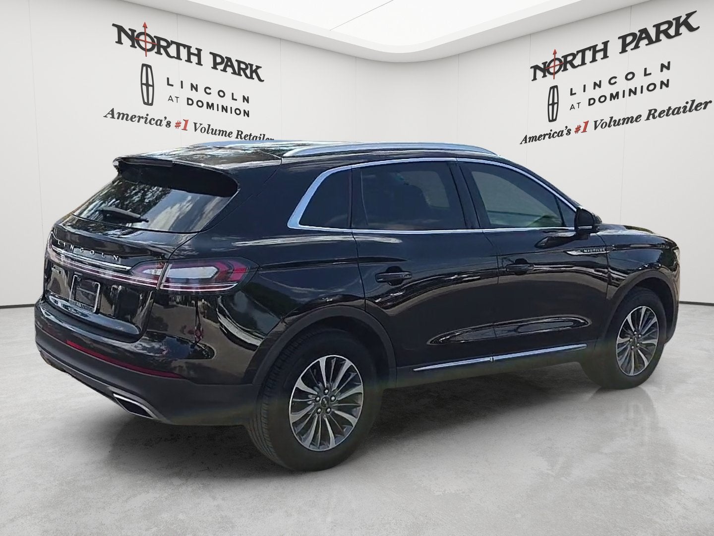 2022 Lincoln Nautilus Standard