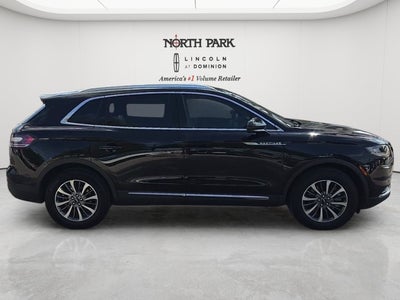2022 Lincoln Nautilus Standard