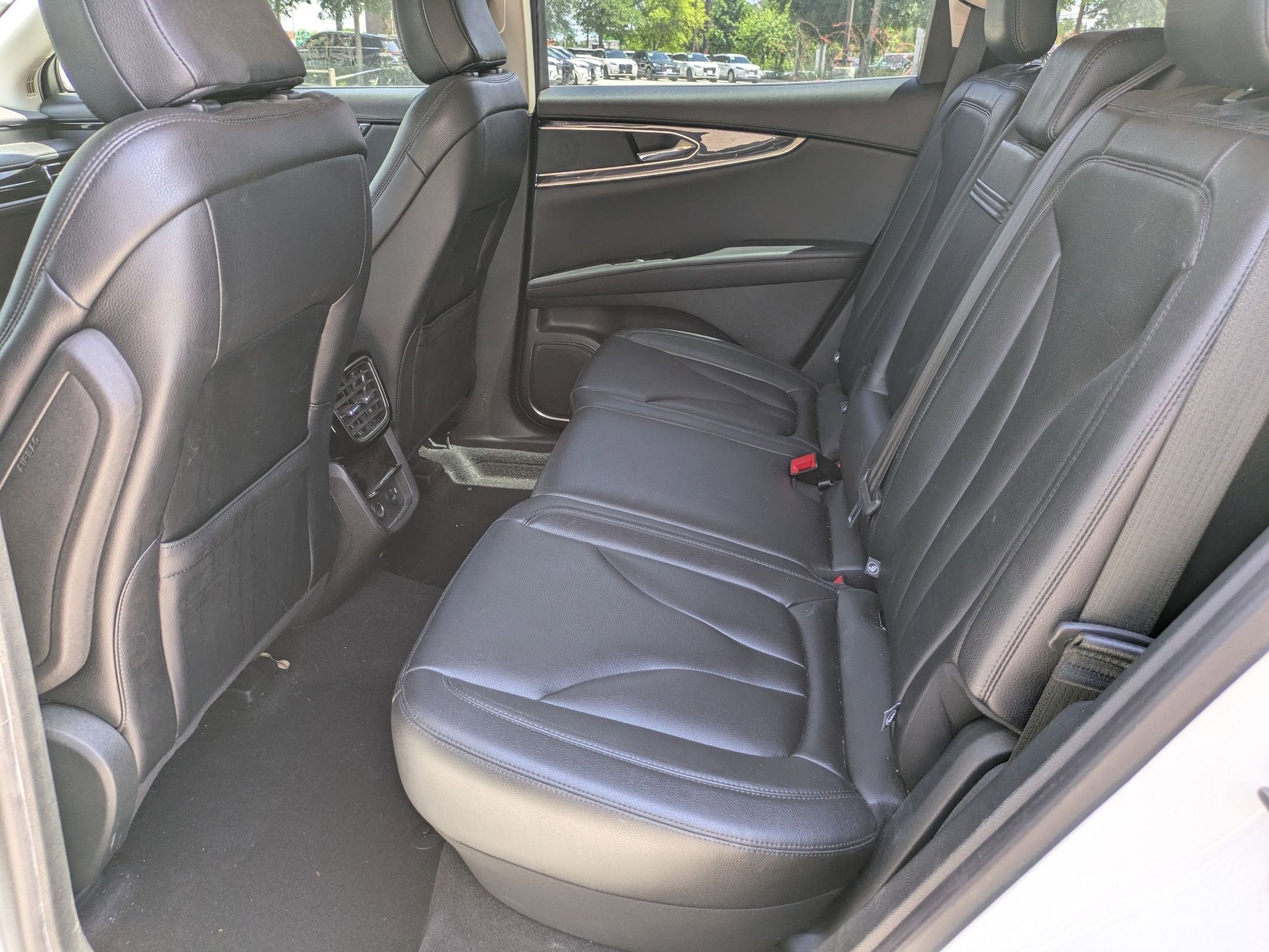 2022 Lincoln Nautilus Standard