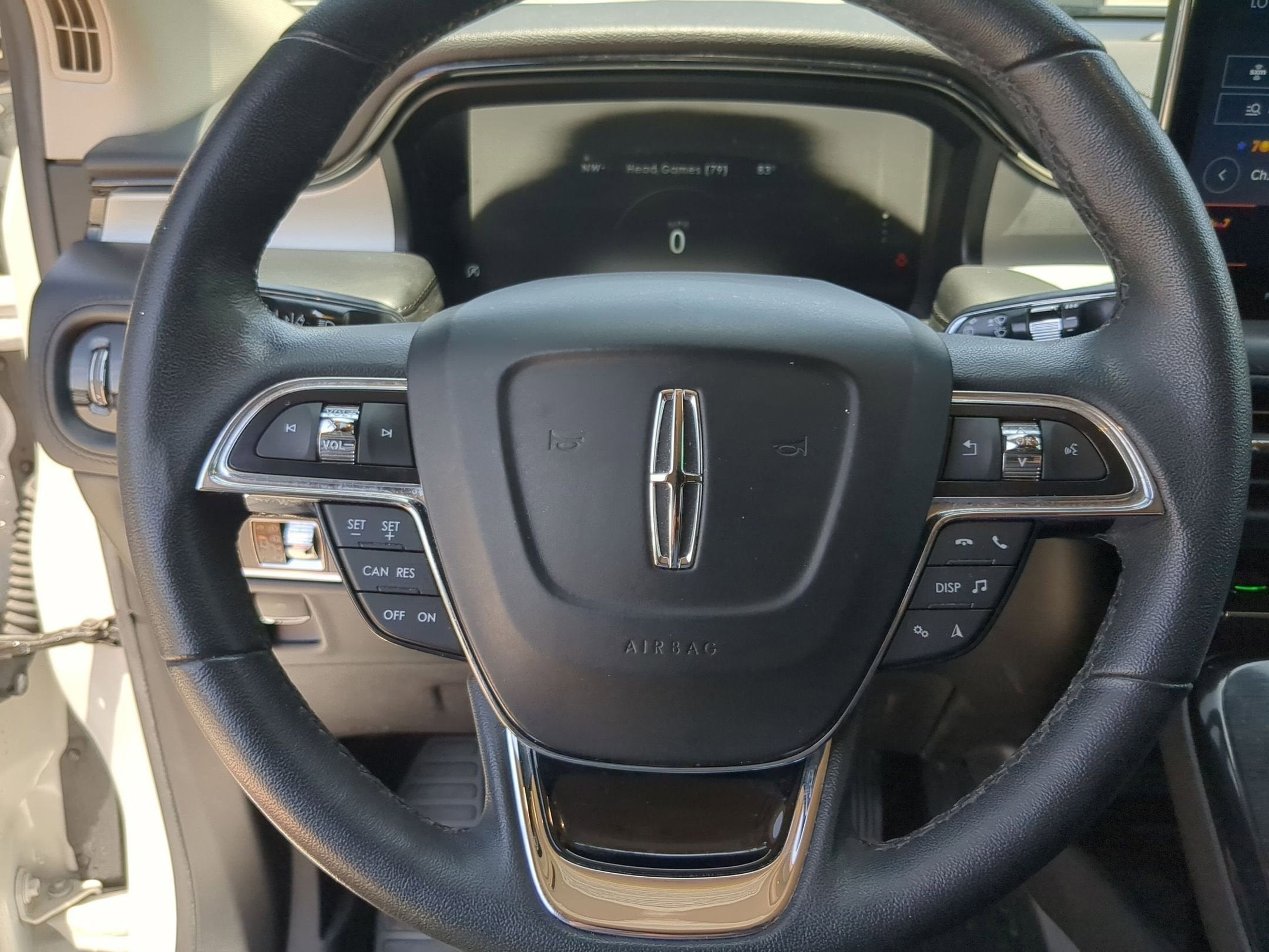 2022 Lincoln Nautilus Standard
