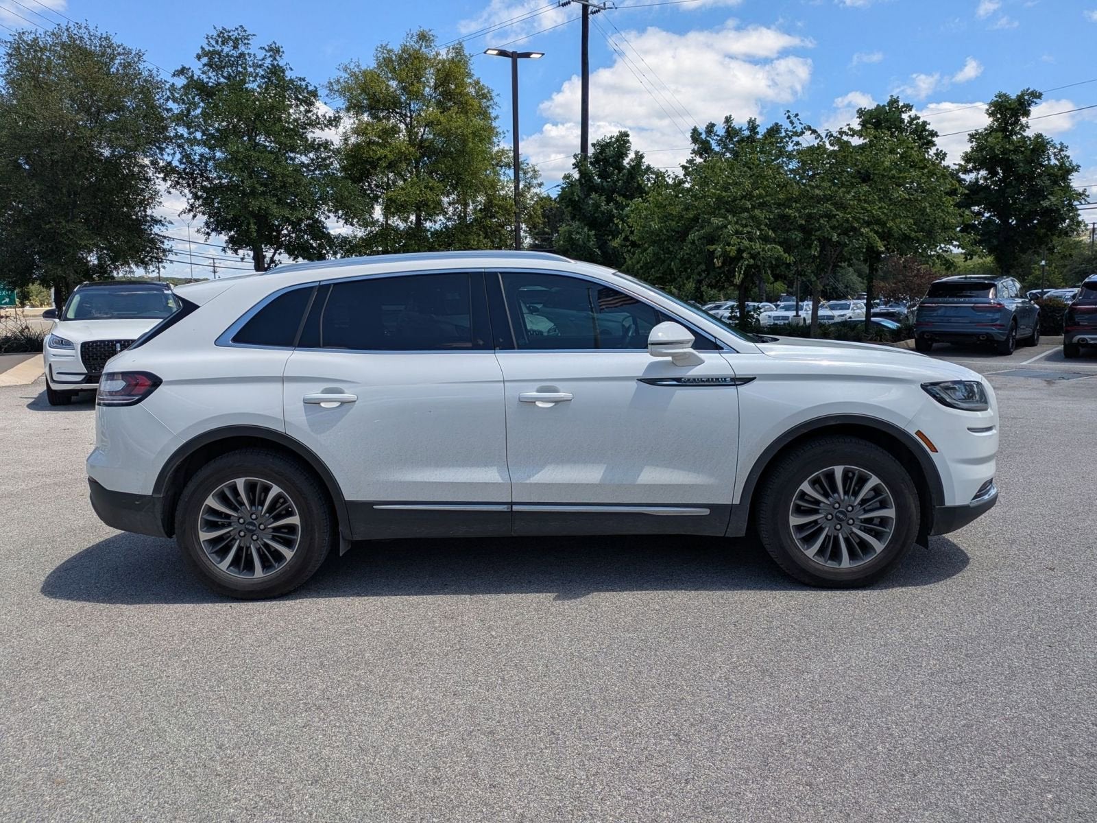2022 Lincoln Nautilus Standard