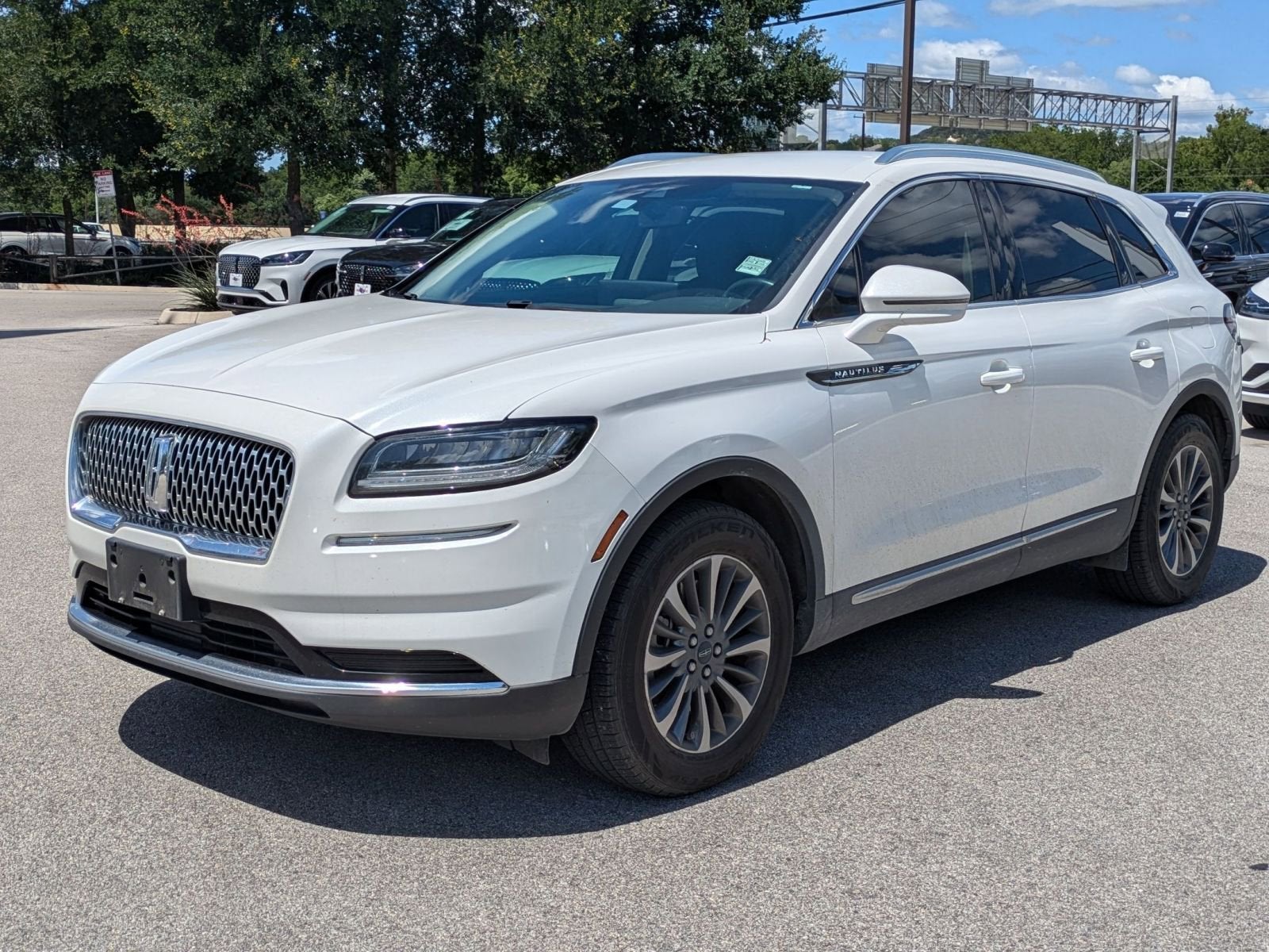 2022 Lincoln Nautilus Standard