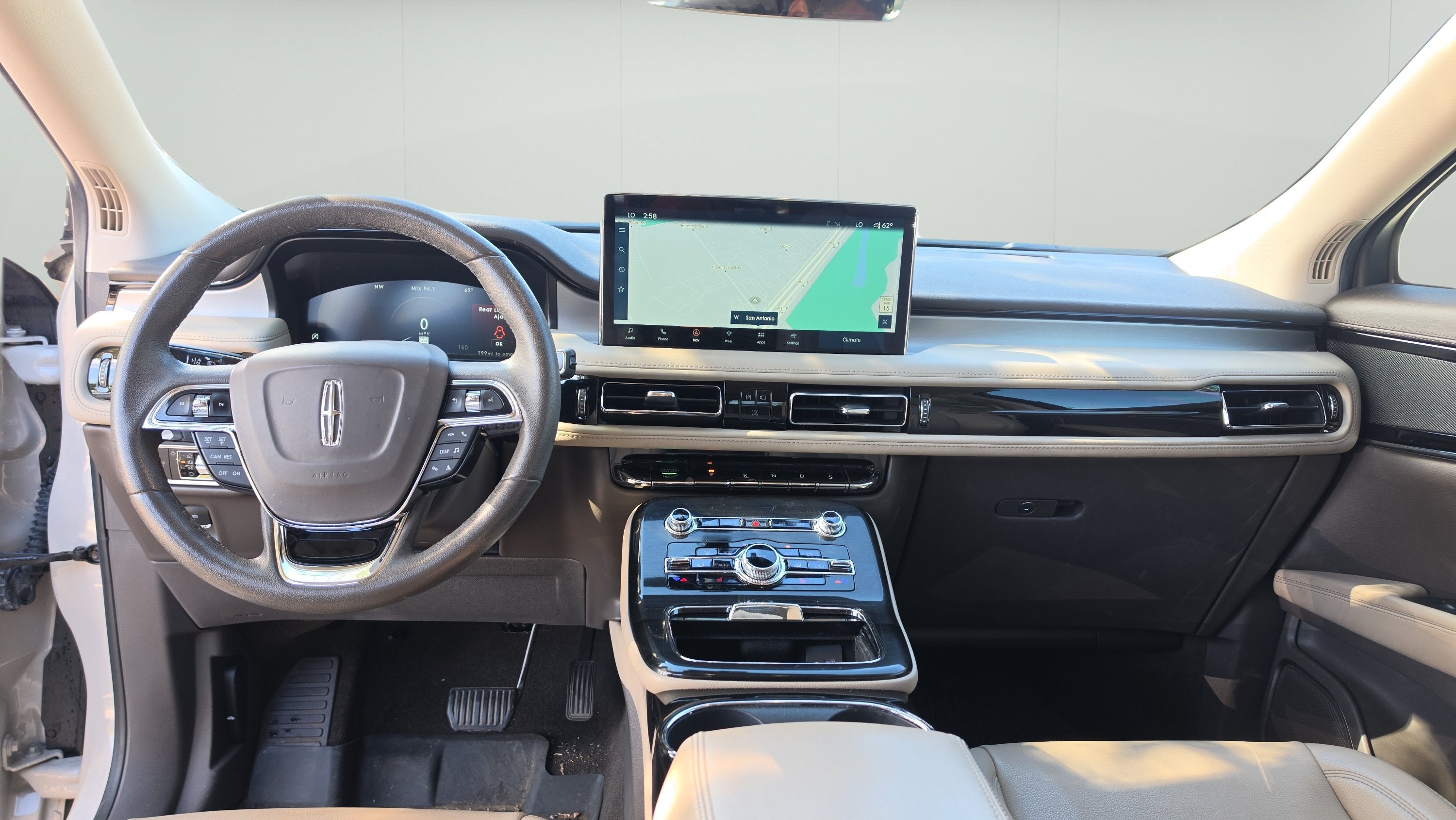 2023 Lincoln Nautilus Standard