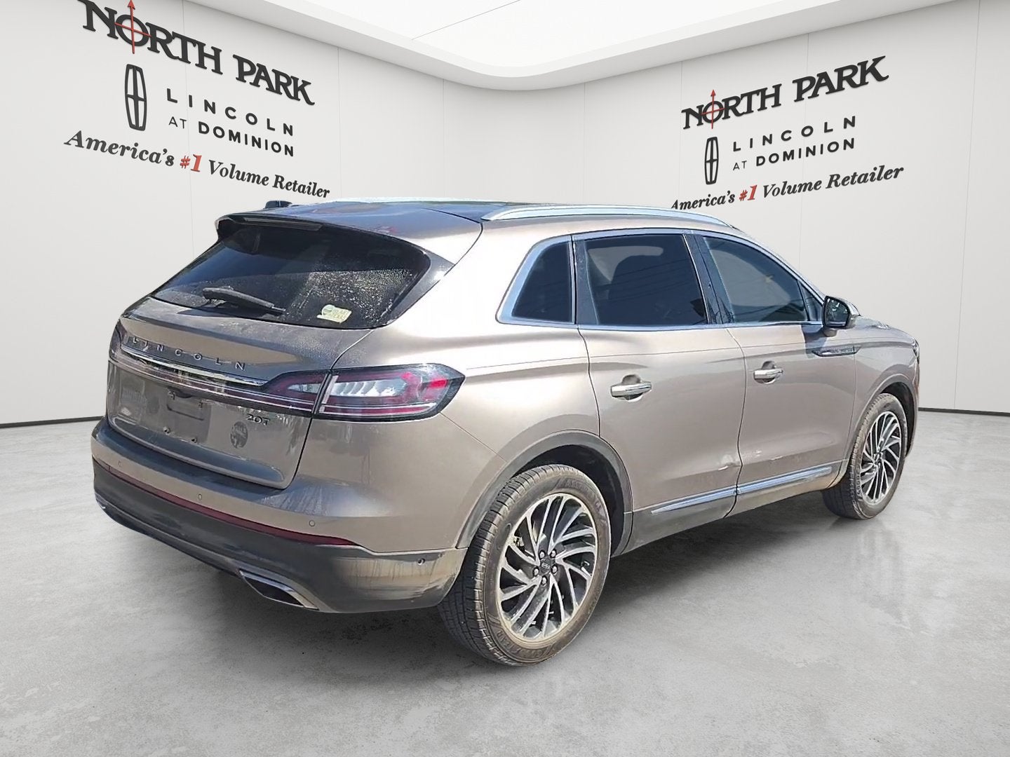 2020 Lincoln Nautilus Reserve