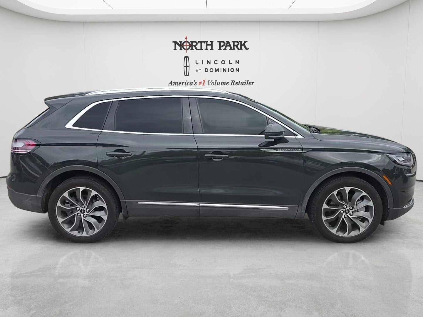 2023 Lincoln Nautilus Reserve