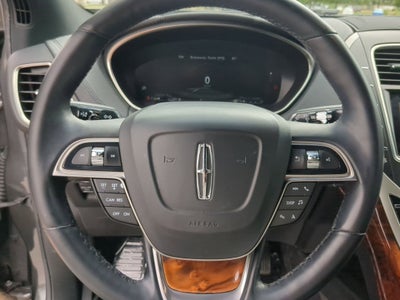 2019 Lincoln Nautilus Select