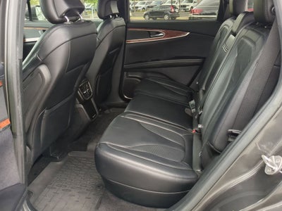 2019 Lincoln Nautilus Select