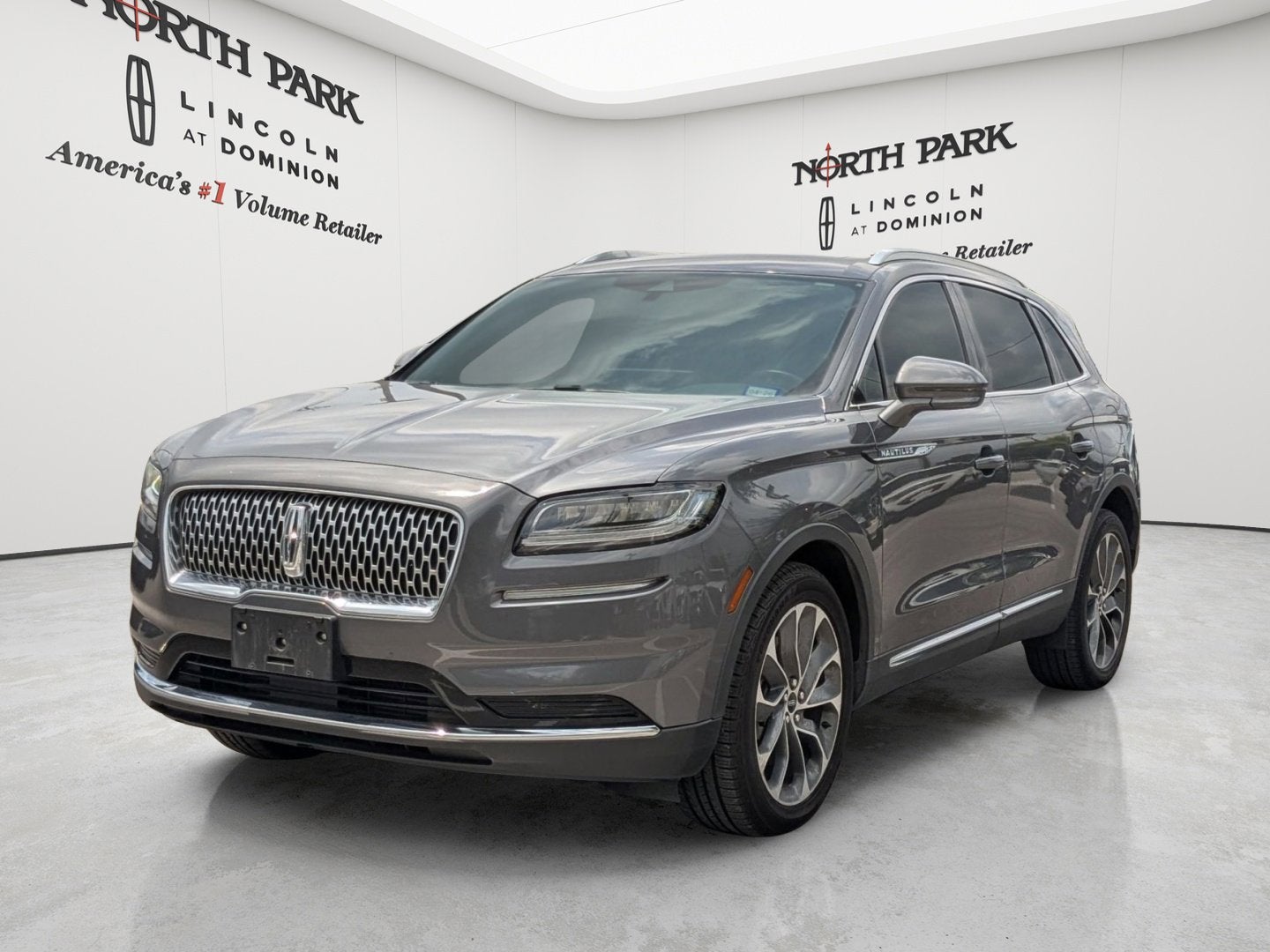 2022 Lincoln Nautilus Reserve