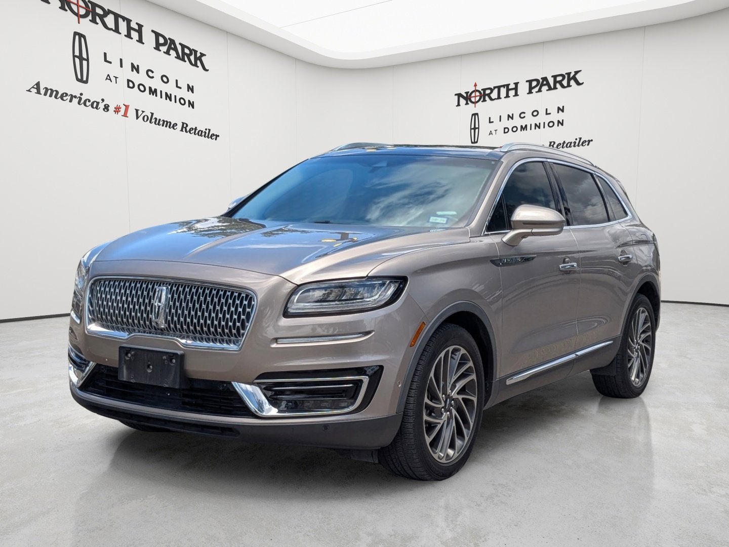 2020 Lincoln Nautilus Reserve