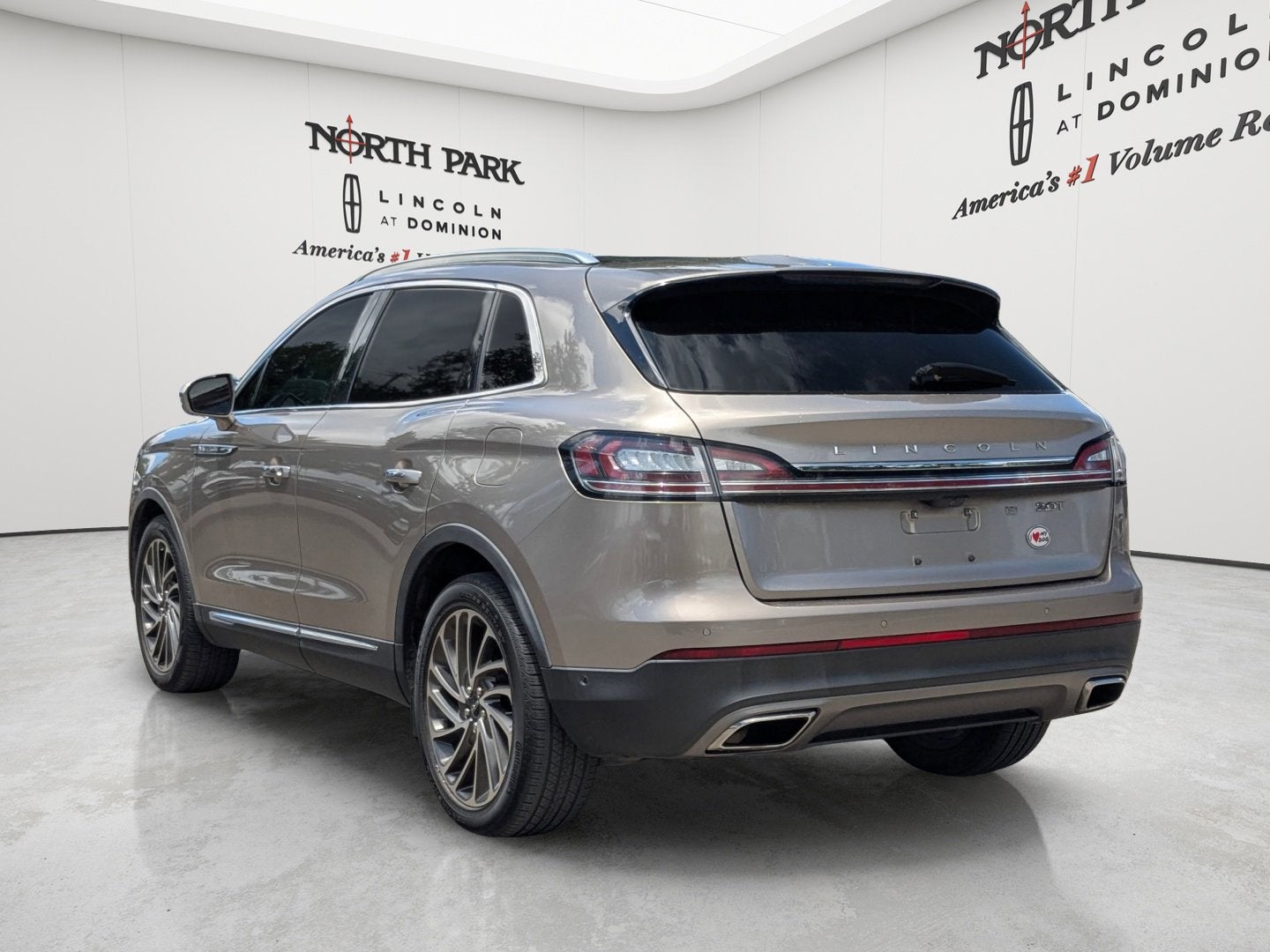 2020 Lincoln Nautilus Reserve