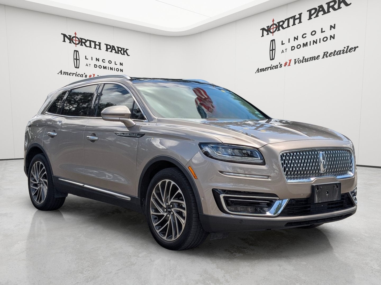 2020 Lincoln Nautilus Reserve