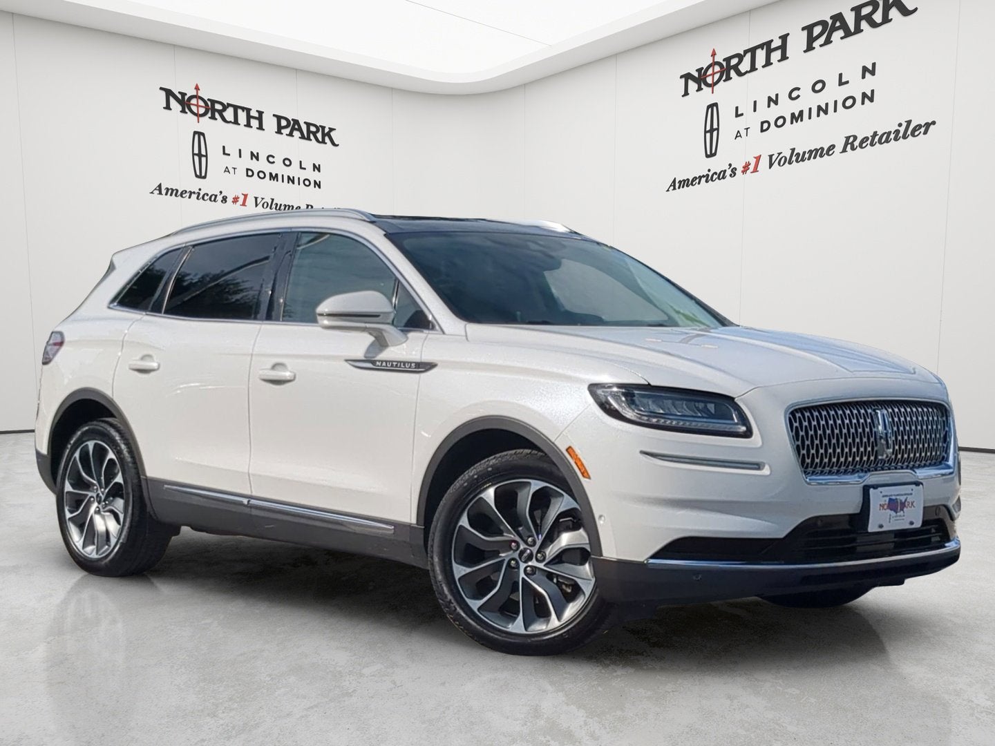 2022 Lincoln Nautilus Reserve