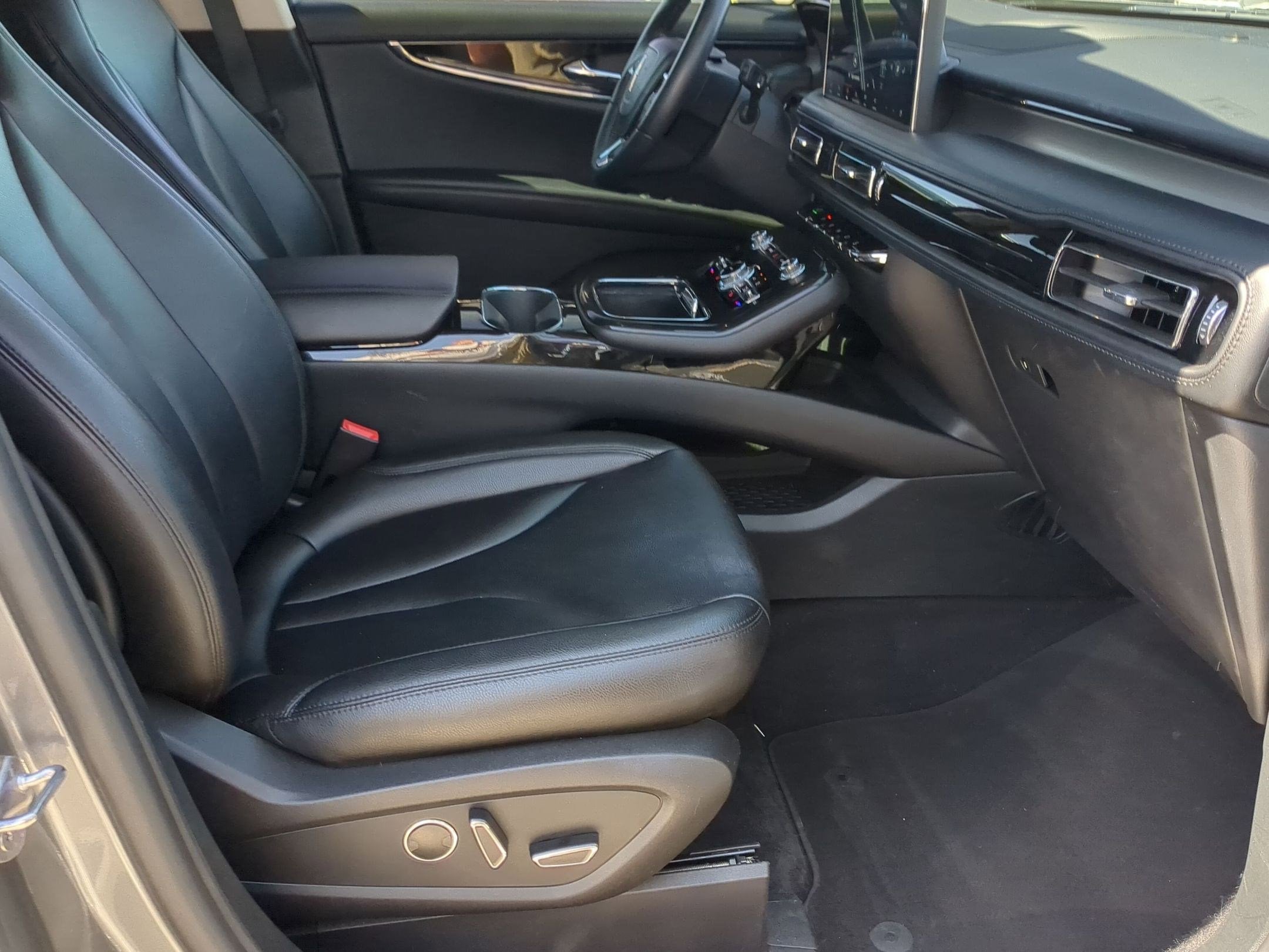 2023 Lincoln Nautilus Standard