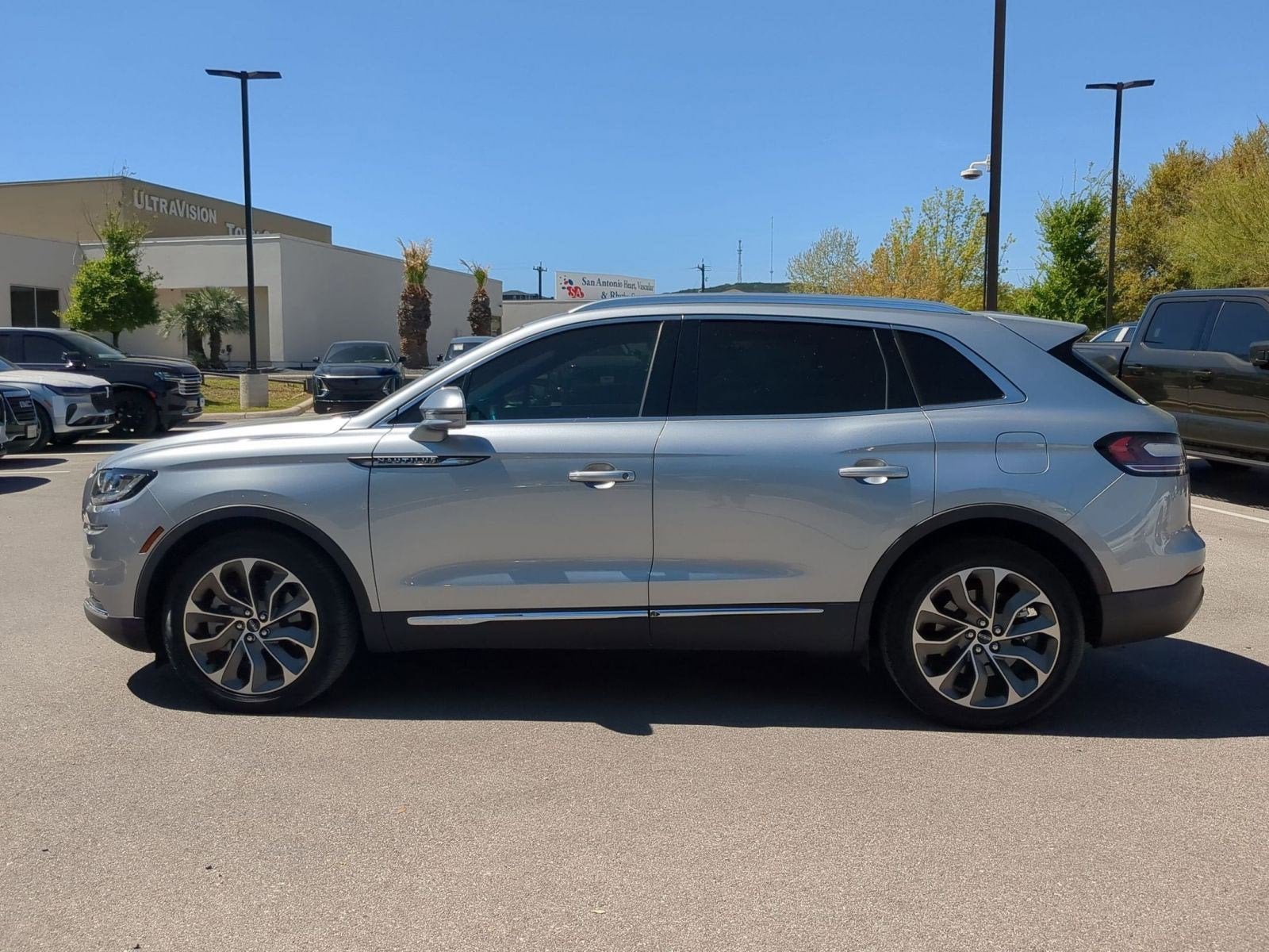 2023 Lincoln Nautilus Reserve