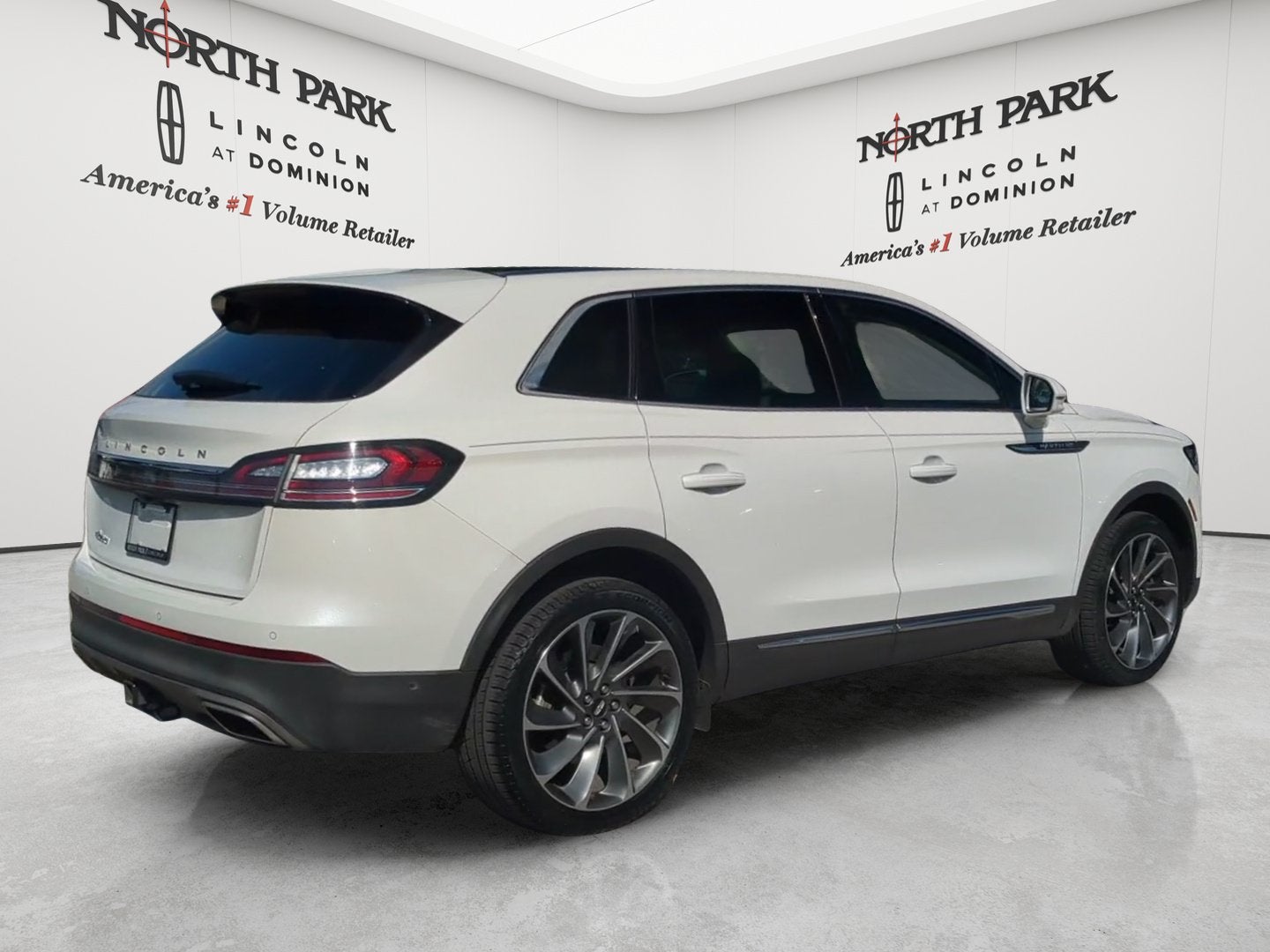 2022 Lincoln Nautilus Reserve