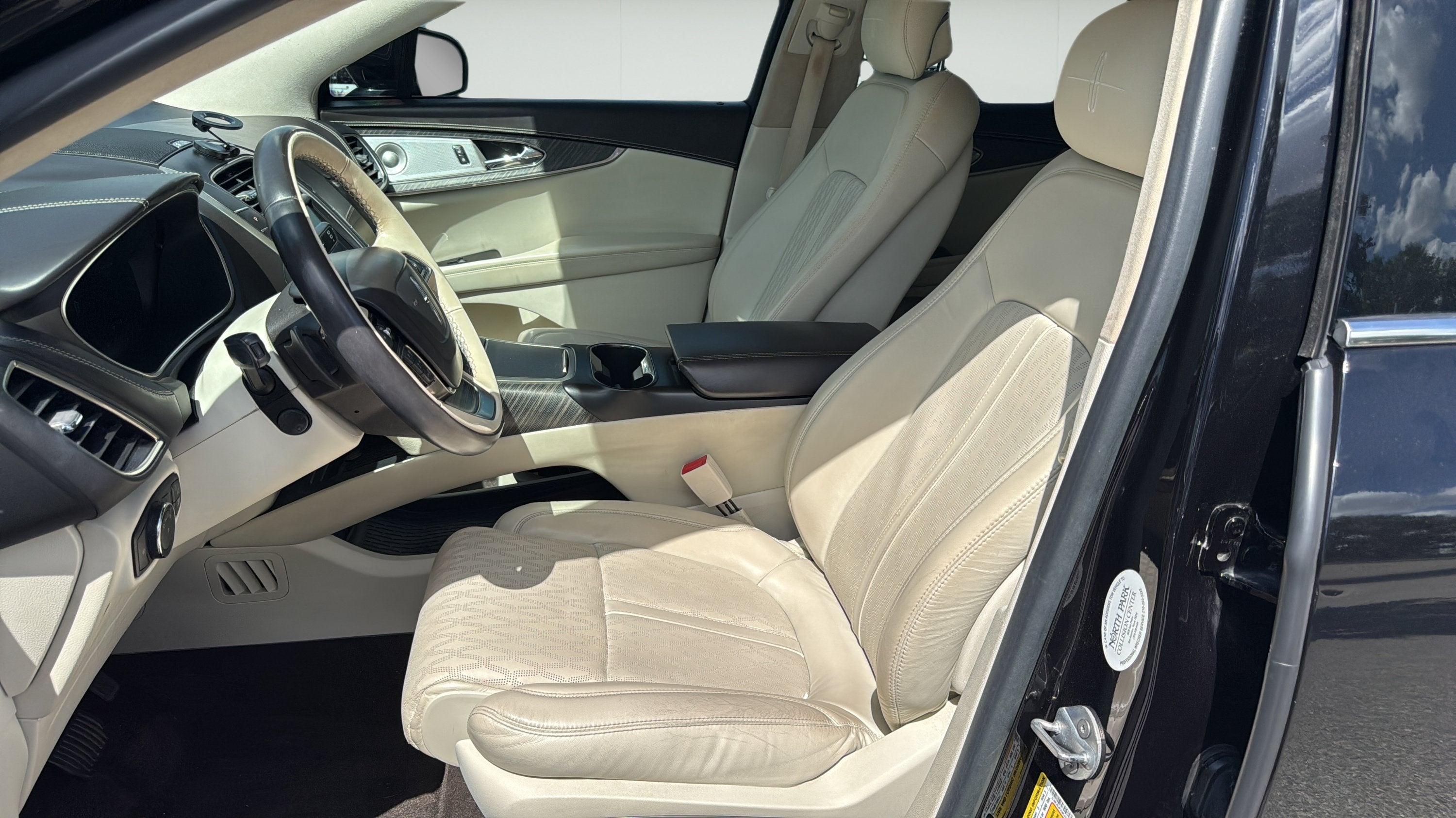 2020 Lincoln Nautilus Black Label