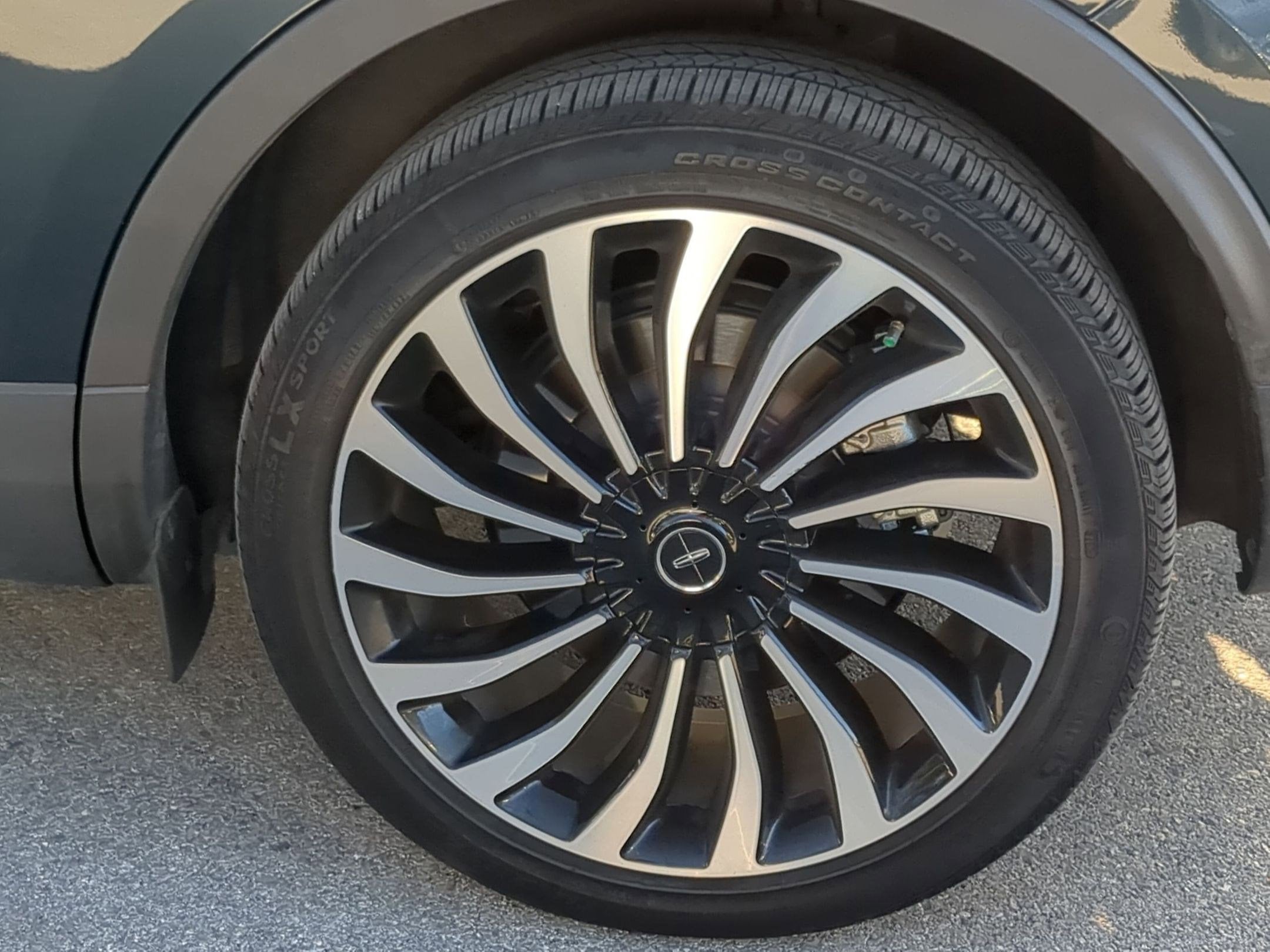 2023 Lincoln Nautilus Black Label