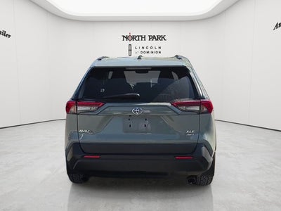 2020 Toyota RAV4 XLE