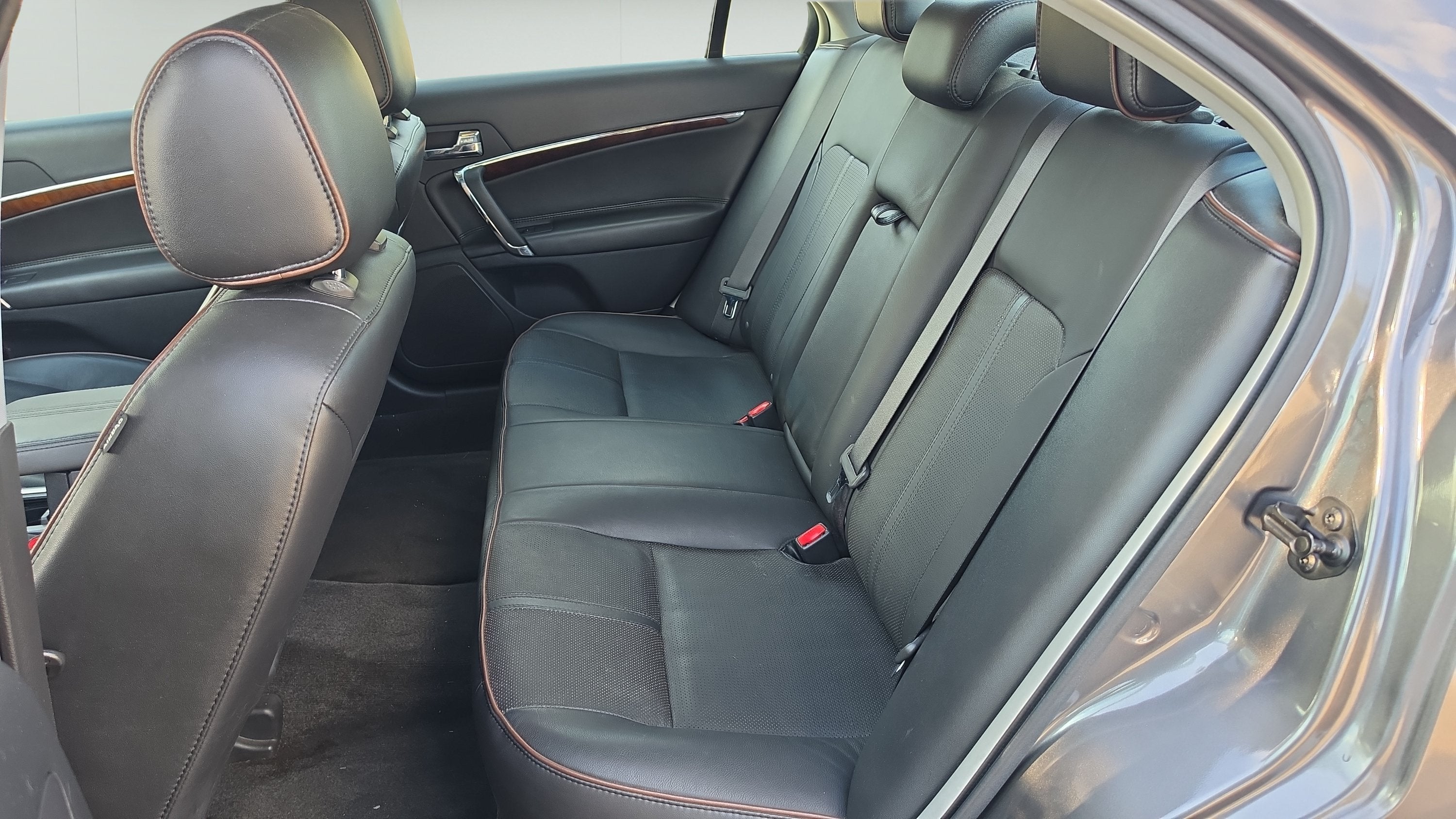 2012 Lincoln MKZ Base
