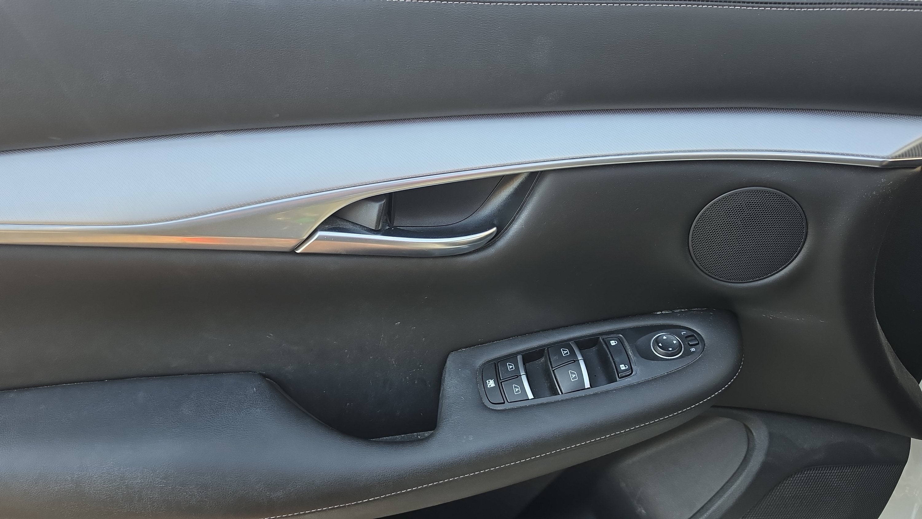 2021 INFINITI QX50 LUXE