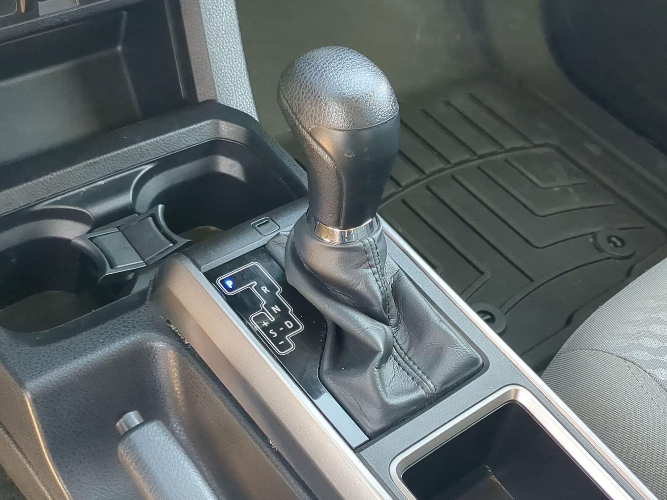 2022 Toyota Tacoma 2WD SR5