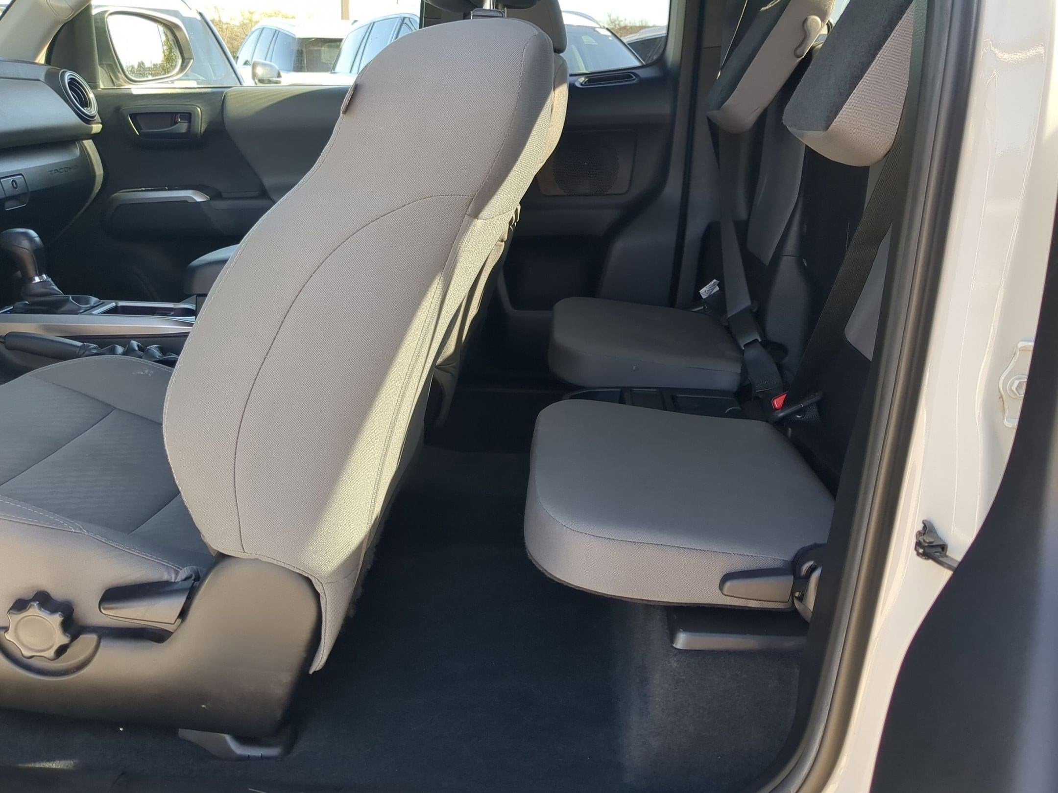 2022 Toyota Tacoma 2WD SR5