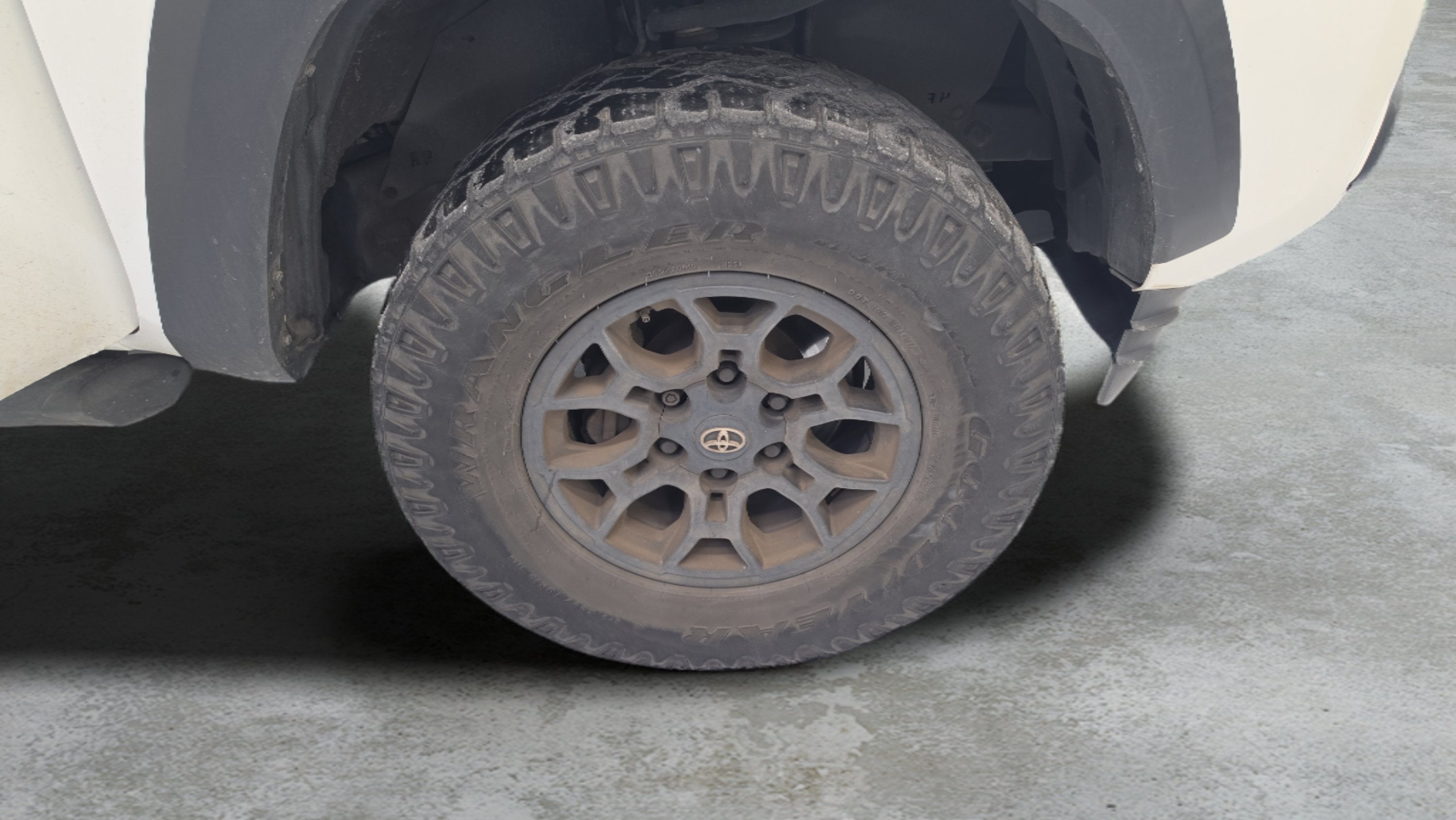 2022 Toyota Tacoma 2WD SR