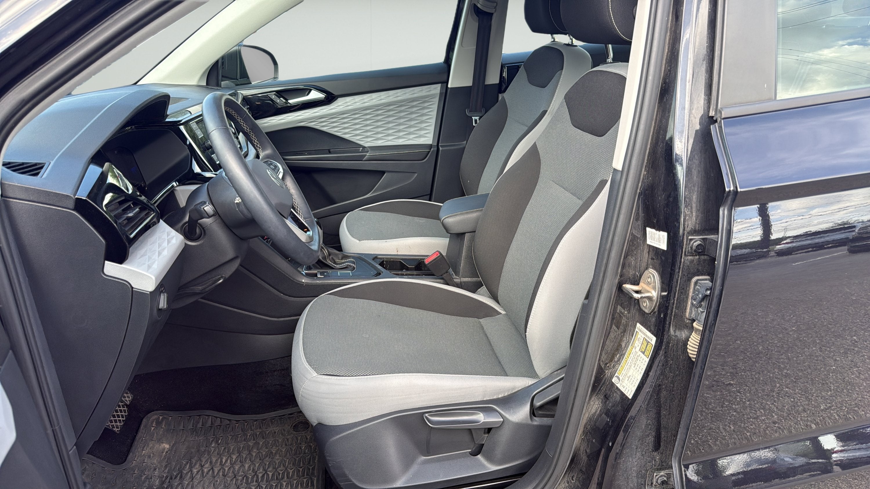 2024 Volkswagen Taos S