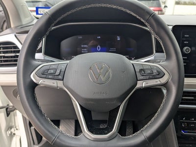 2025 Volkswagen Taos SE