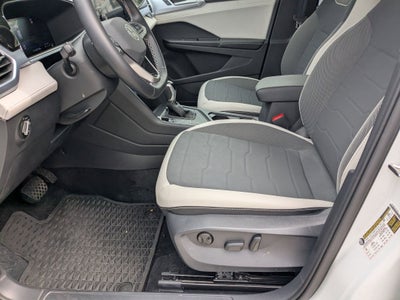 2025 Volkswagen Taos SE