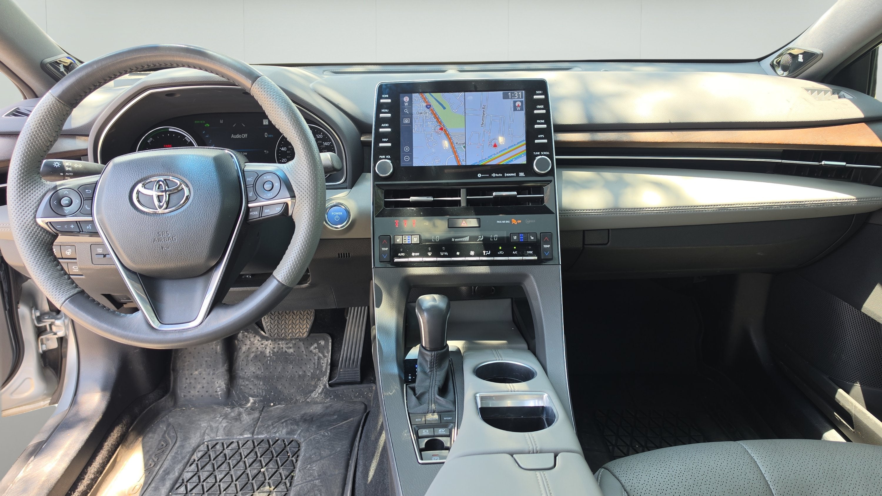 2022 Toyota Avalon Hybrid Limited