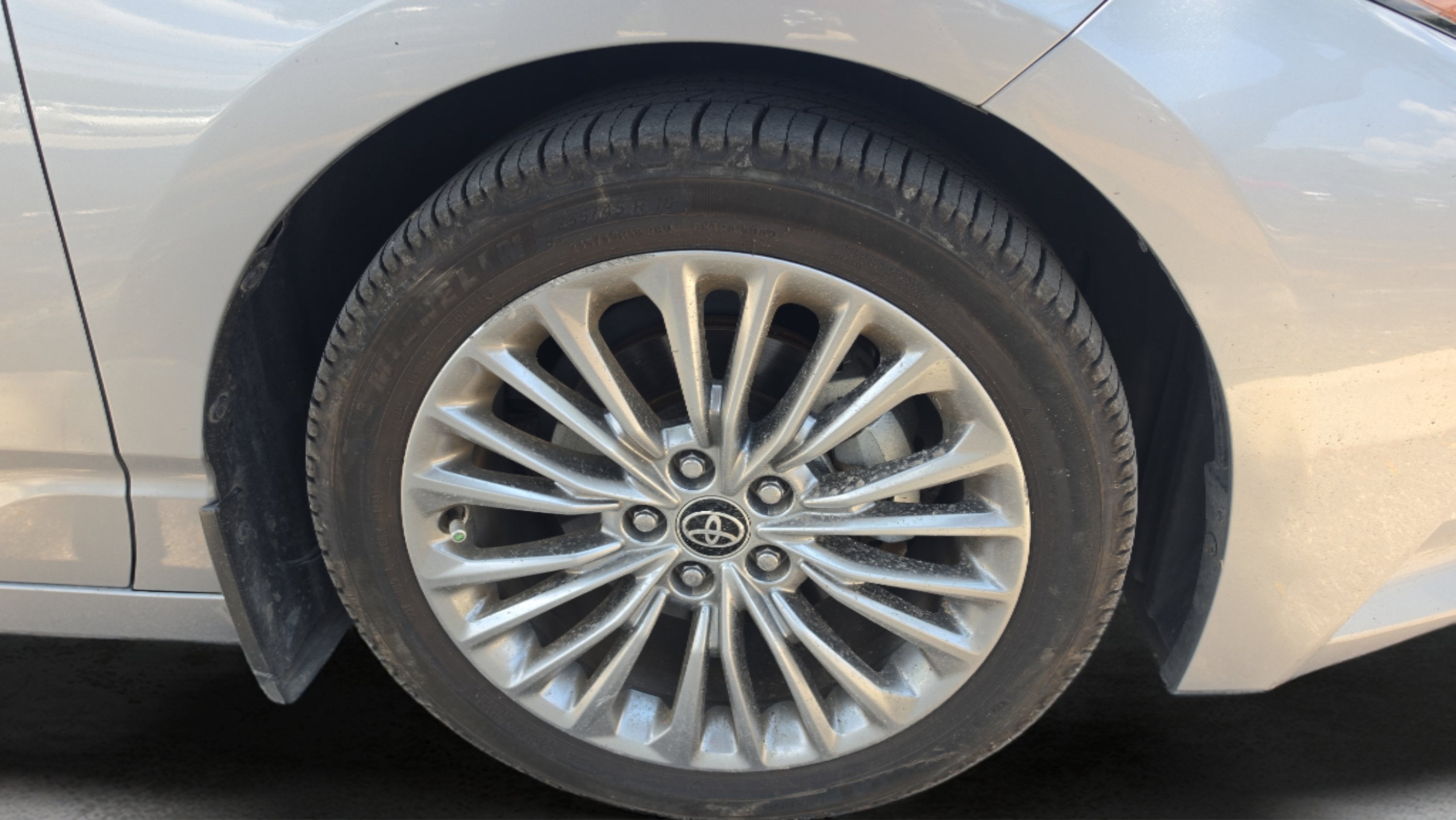 2022 Toyota Avalon Hybrid Limited