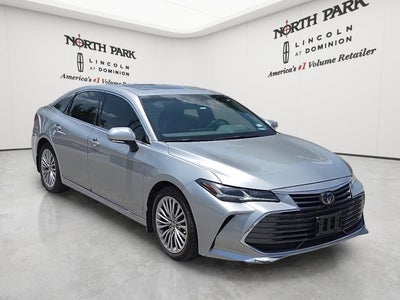 2022 Toyota Avalon Hybrid Limited