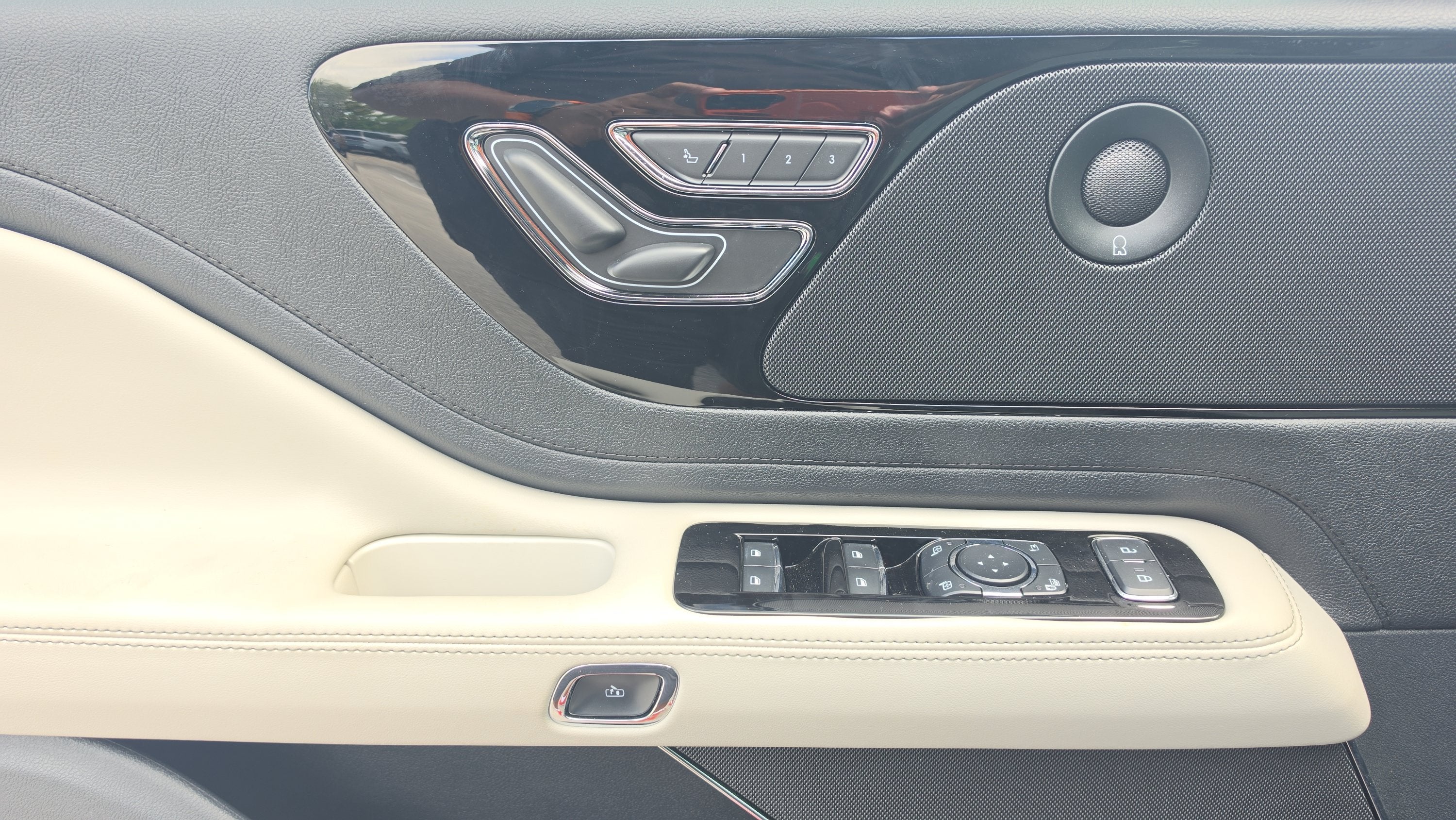 2026 Lincoln Aviator *Custom Wrap Premiere