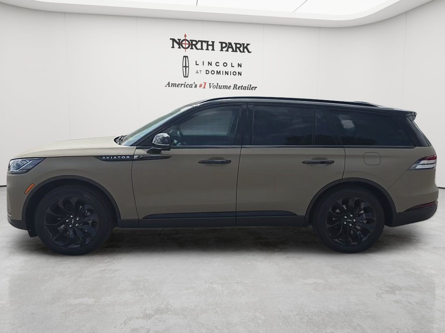 2026 Lincoln Aviator *Custom Wrap Premiere