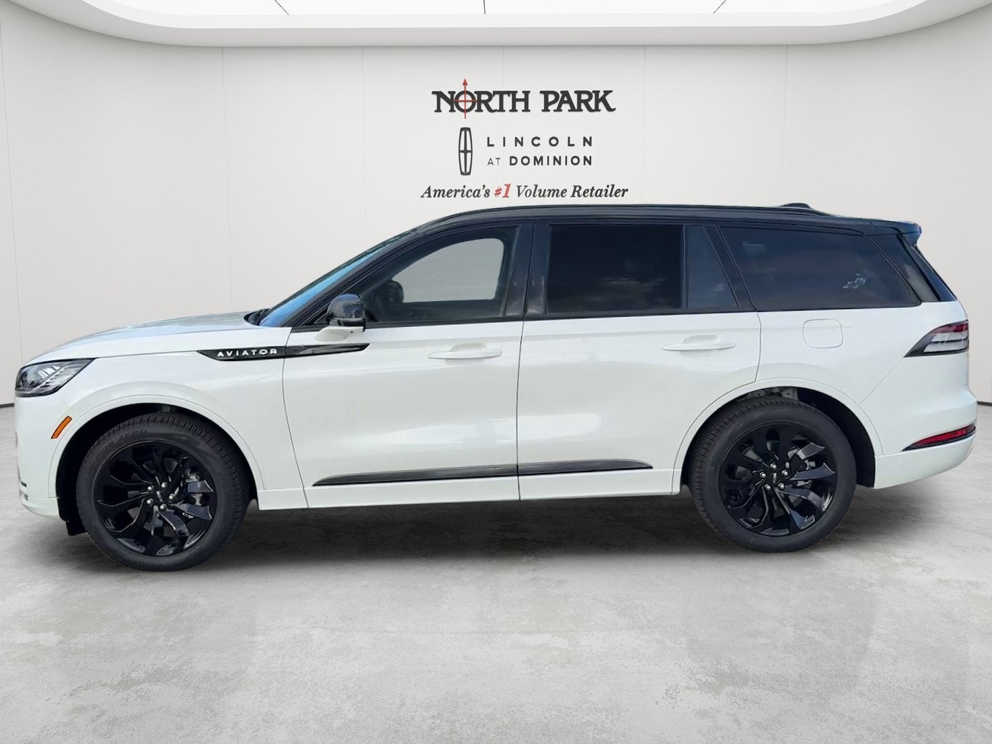 2026 Lincoln Aviator *Custom Roof Wrap Premiere