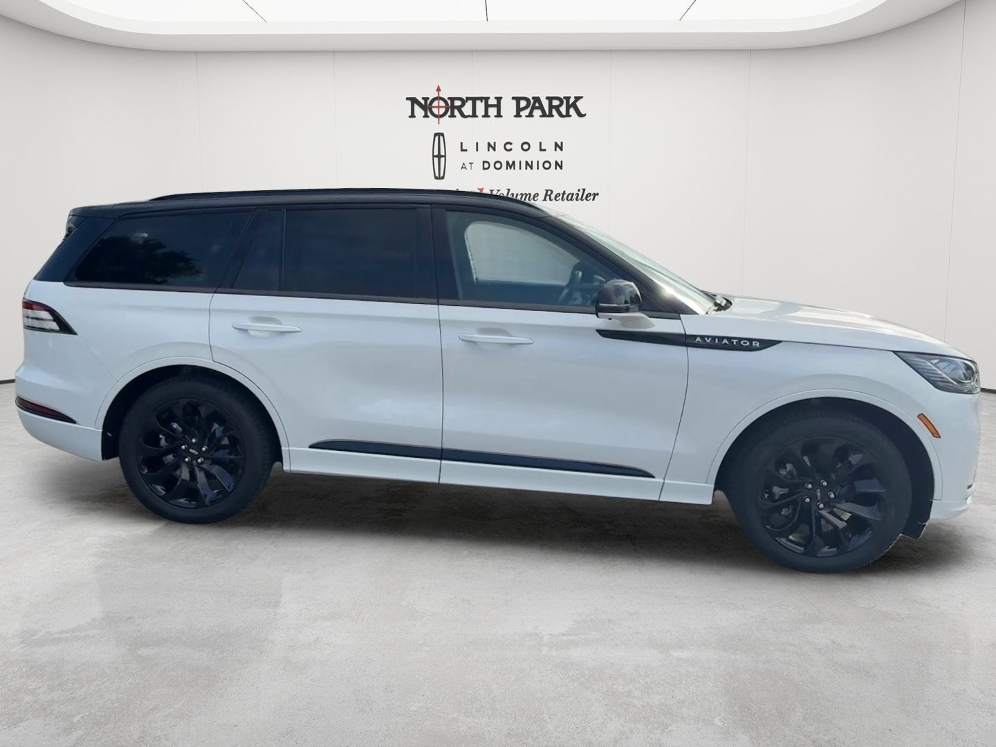 2026 Lincoln Aviator *Custom Roof Wrap Premiere