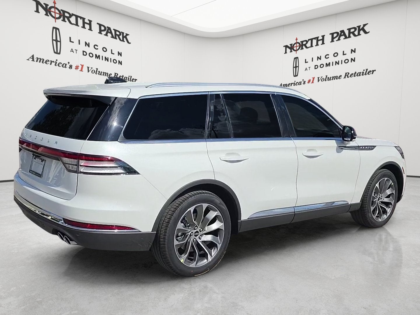 2027 Lincoln Aviator Premiere