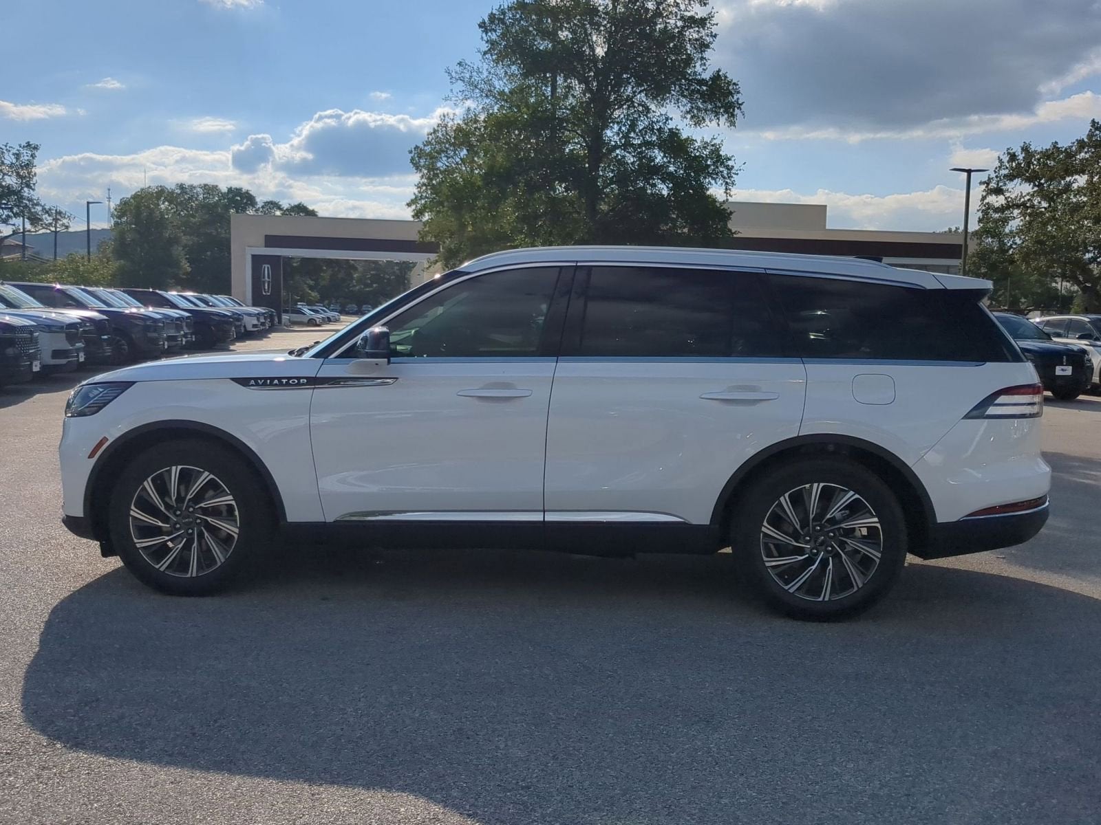 2025 Lincoln Aviator Premiere