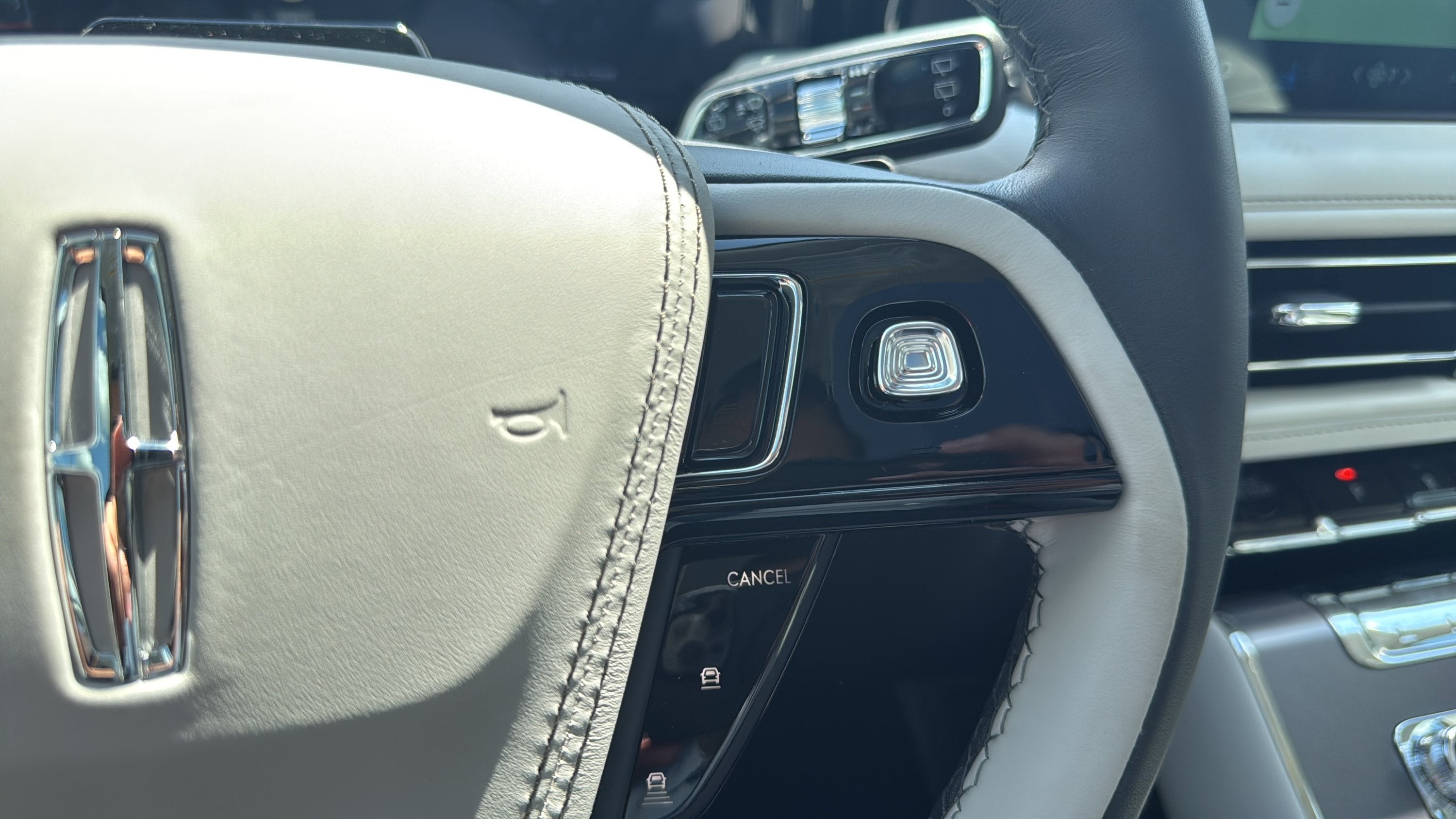 2027 Lincoln Aviator Premiere